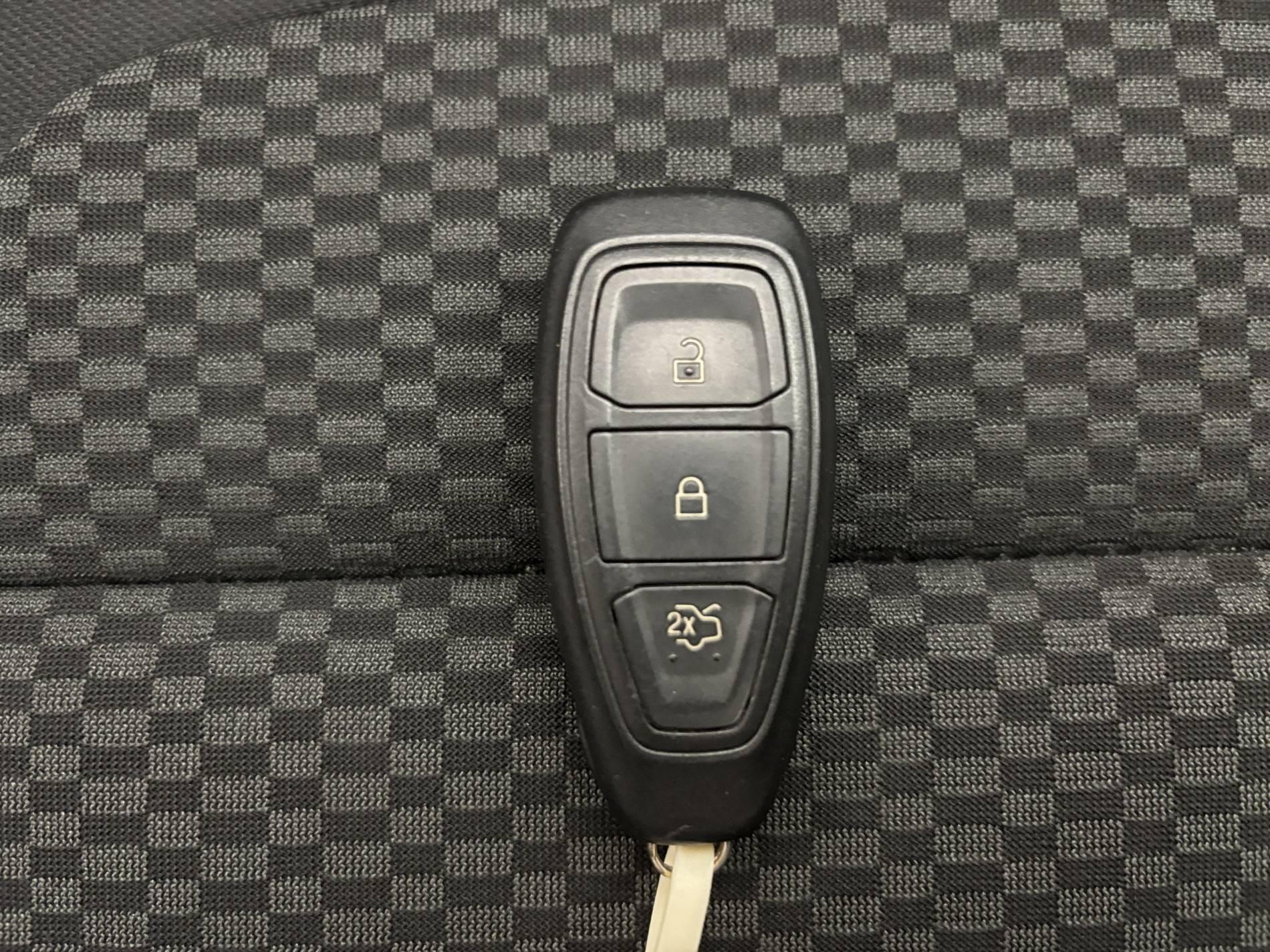 Vente en ligne Ford Fiesta  1.0 EcoBoost 155 ch S&S mHEV BVM6 au prix de 12 690 €