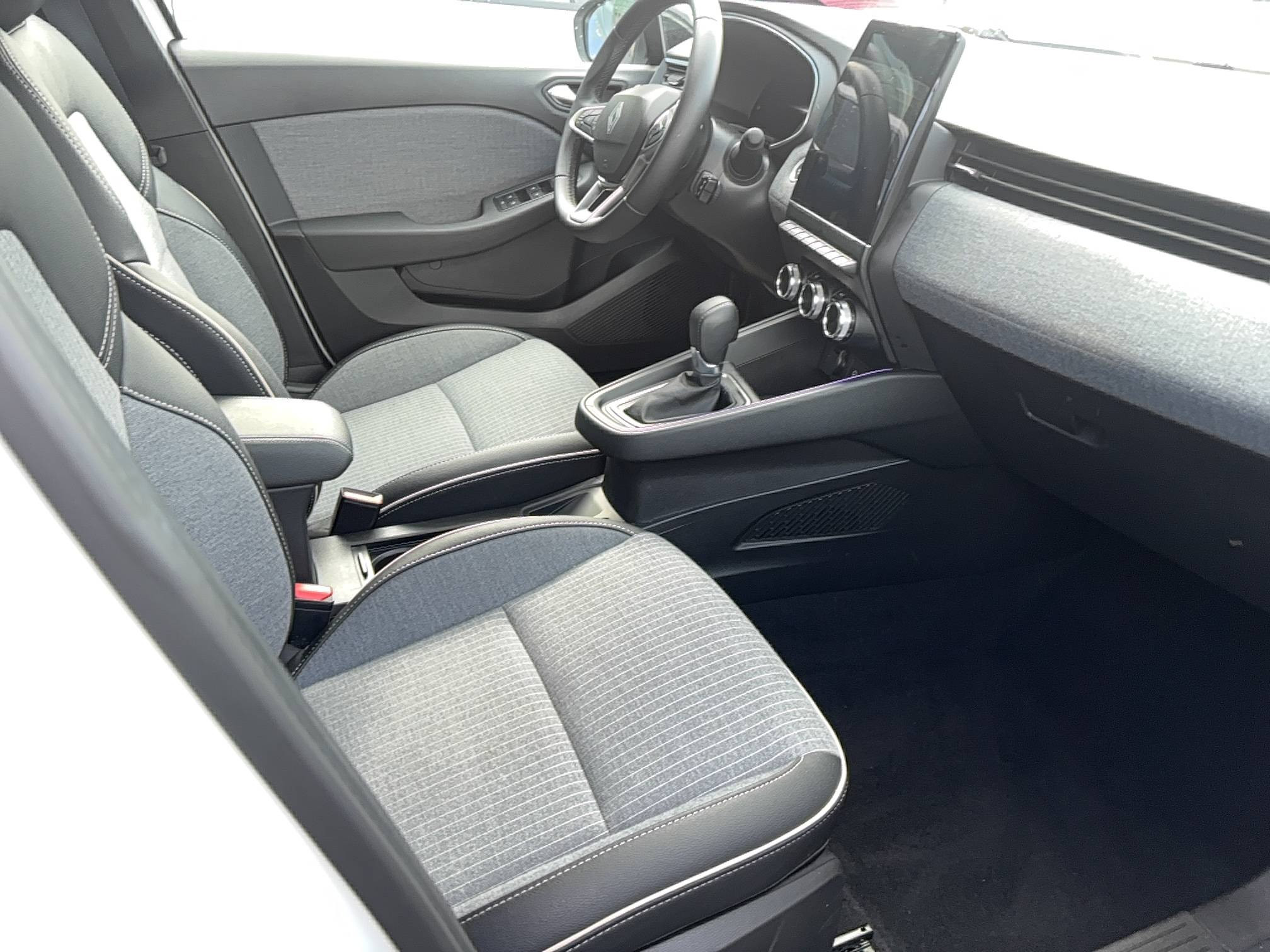 Vente en ligne Renault Clio 5 Clio E-Tech full hybrid 145 ch GSR2 au prix de 20 990 €