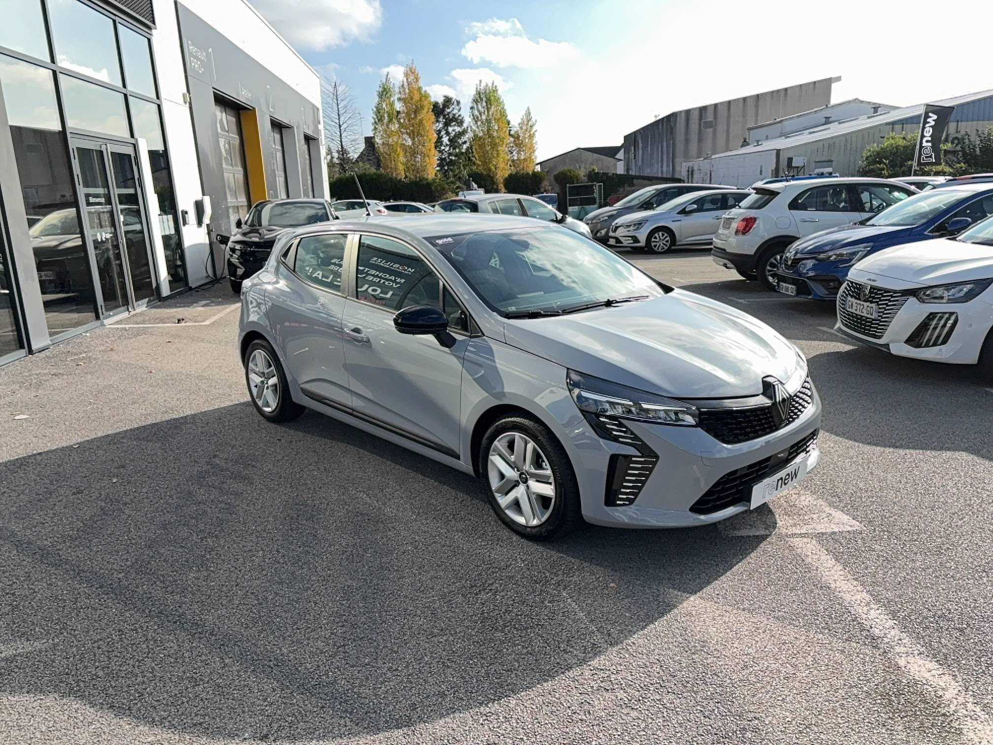 Vente en ligne Renault Clio 5 Clio E-Tech full hybrid 145 ch GSR2 au prix de 20 390 €