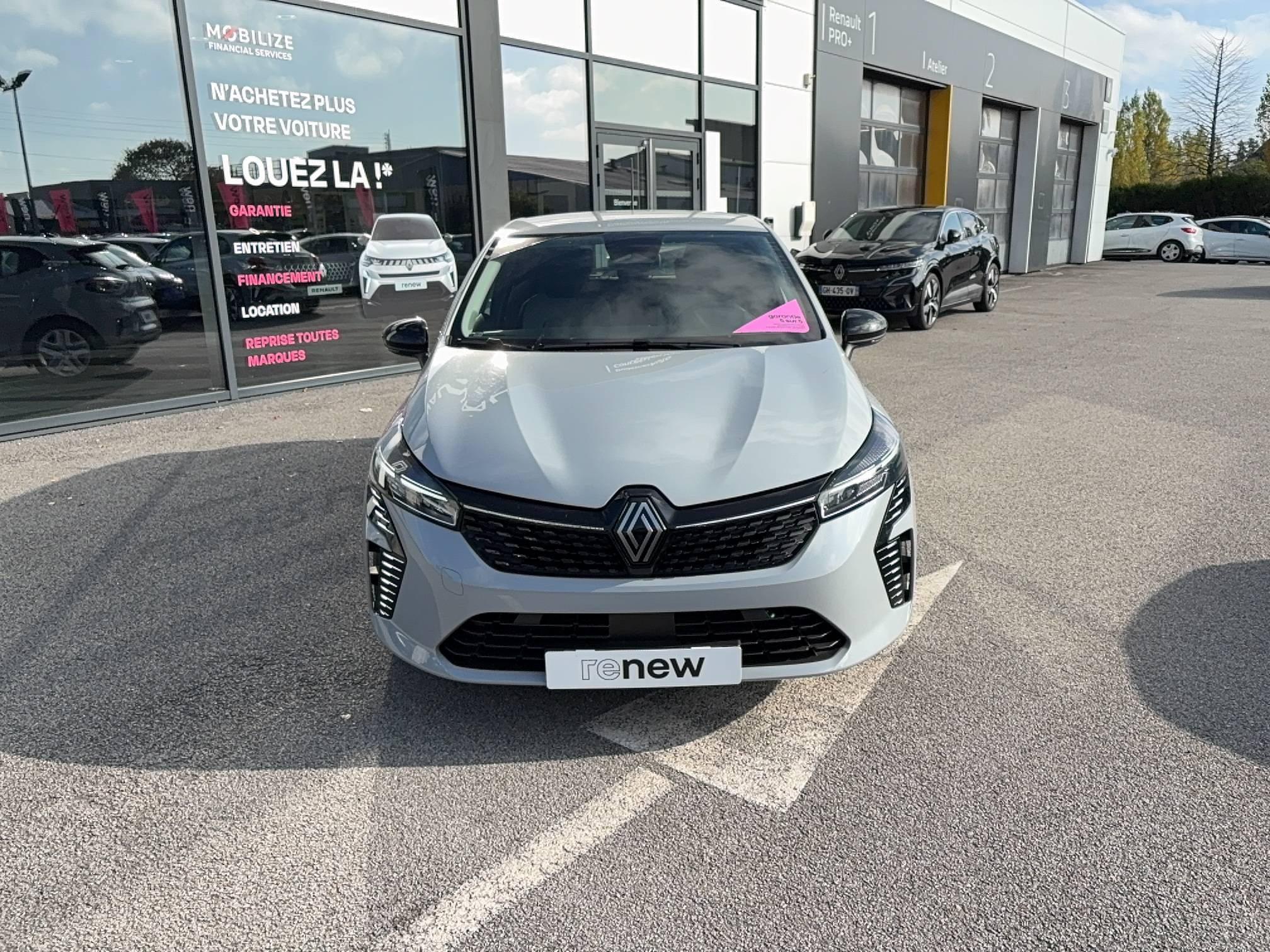Vente en ligne Renault Clio 5 Clio E-Tech full hybrid 145 ch GSR2 au prix de 20 390 €
