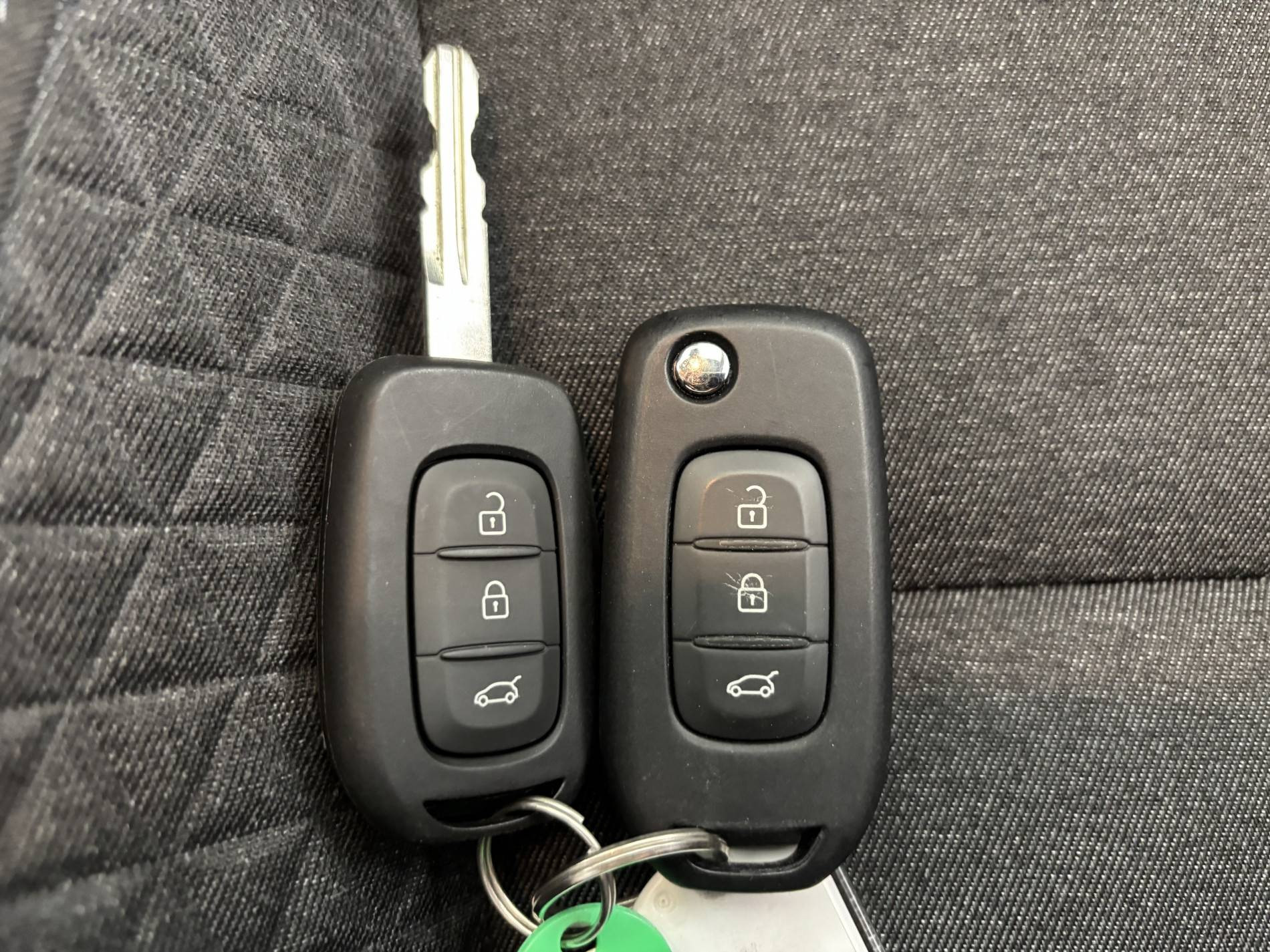 Vente en ligne Renault Clio 5 Clio TCe 90 au prix de 13 970 €