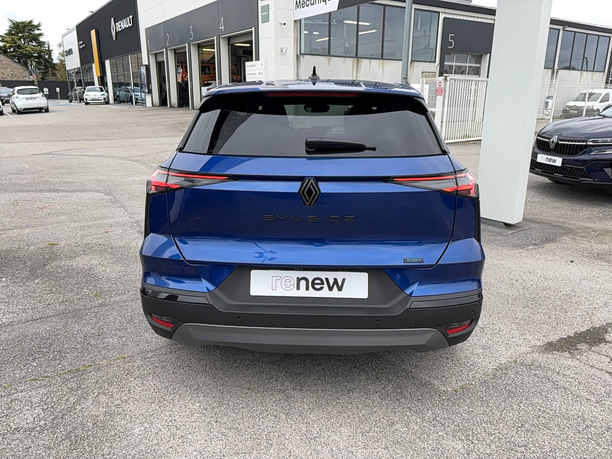 Vente en ligne Renault Symbioz  E-Tech full hybrid 145 au prix de 30 590 €