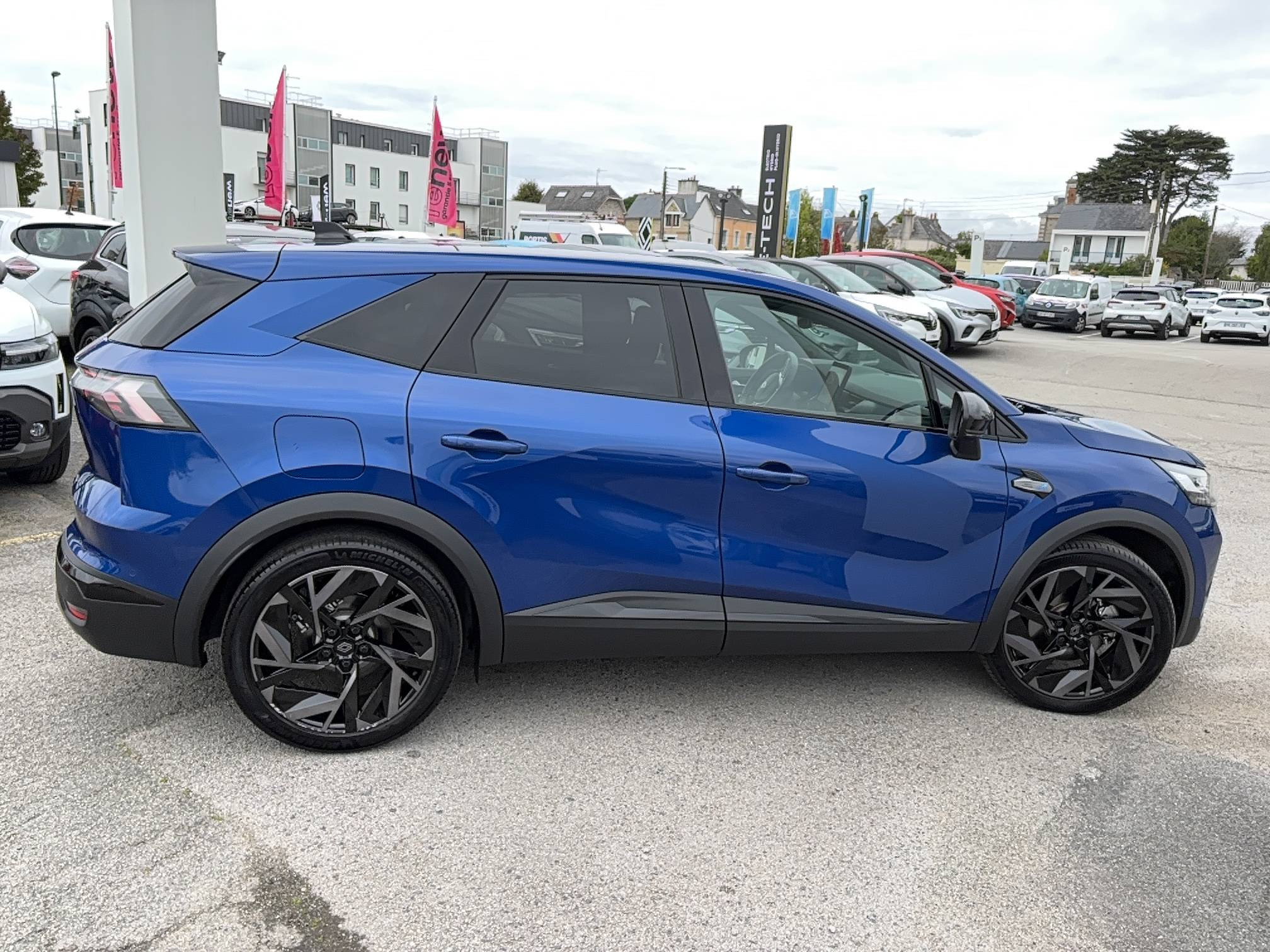 Vente en ligne Renault Symbioz  E-Tech full hybrid 145 au prix de 30 590 €