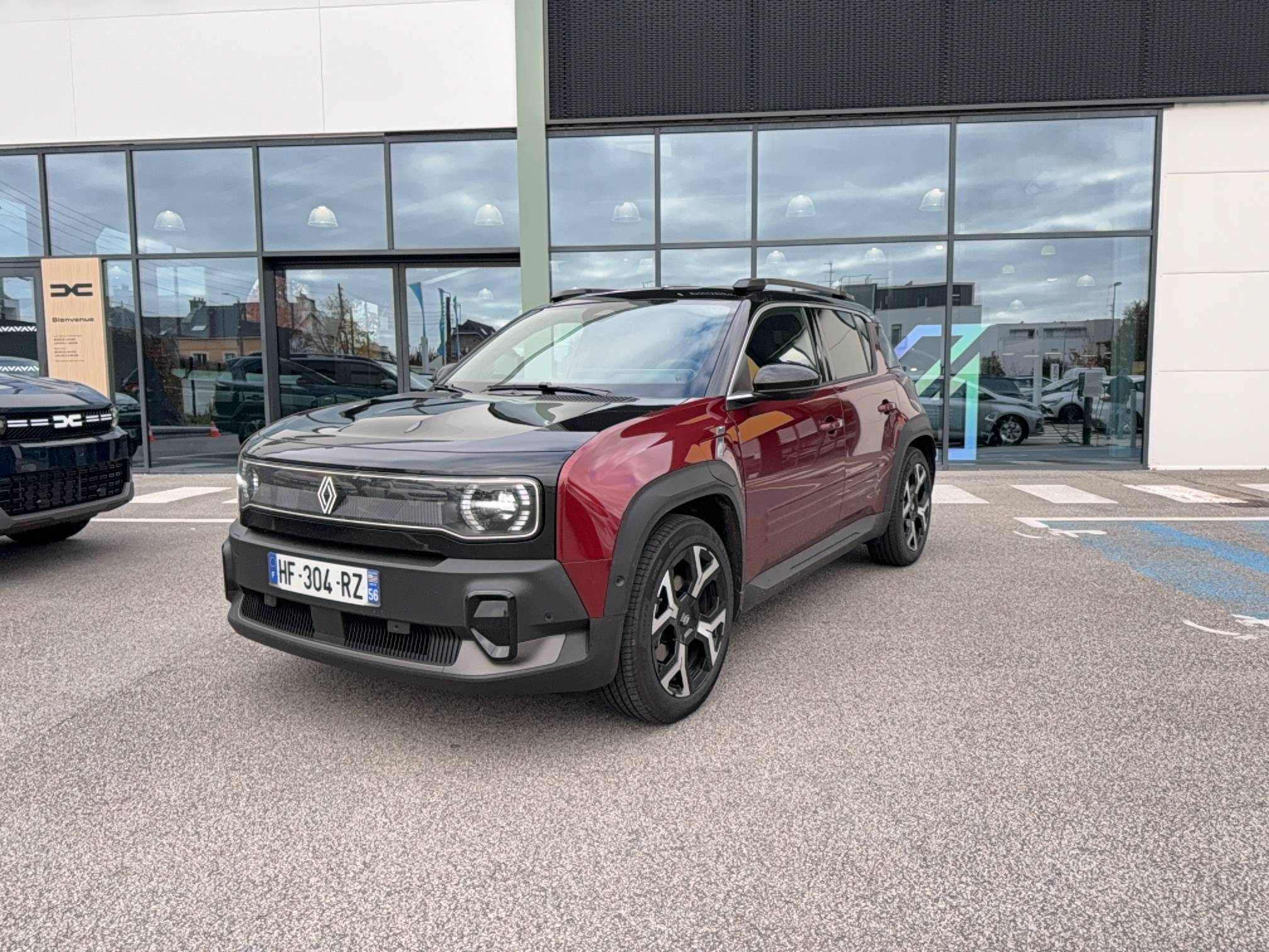 Renault R4 E-Tech  150 ch autonomie confort occasion de 2025 en vente à Vannes