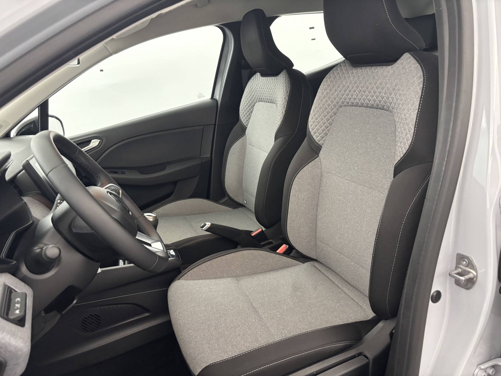 Vente en ligne Renault Clio 5 Clio TCe 90 ch GSR2 au prix de 16 990 €