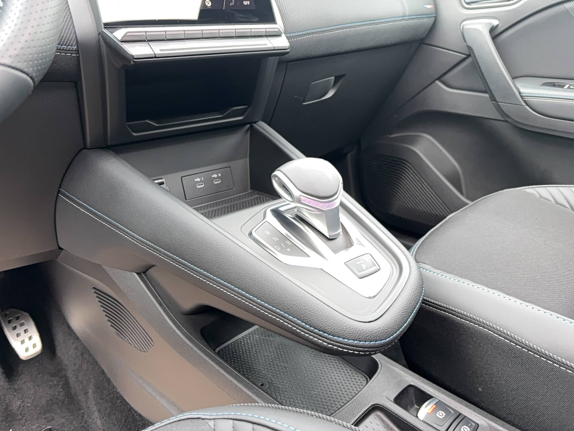 Vente en ligne Renault Captur  E-Tech full hybrid 145 ch au prix de 28 990 €