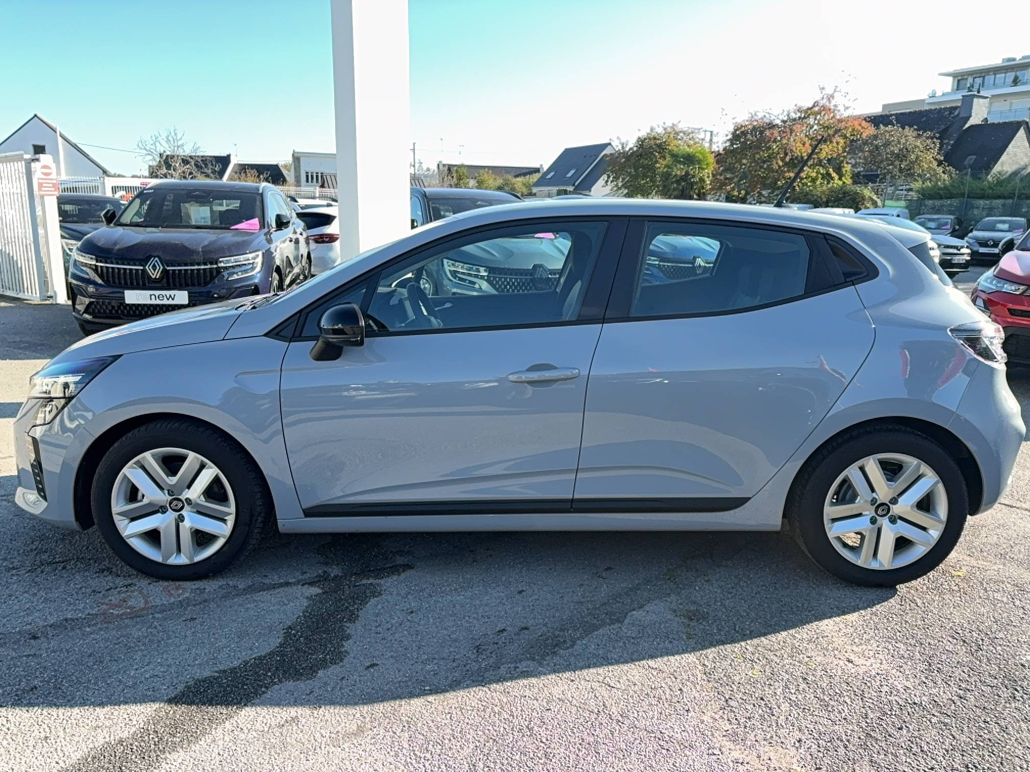 Vente en ligne Renault Clio 5 Clio E-Tech full hybrid 145 ch GSR2 au prix de 20 790 €