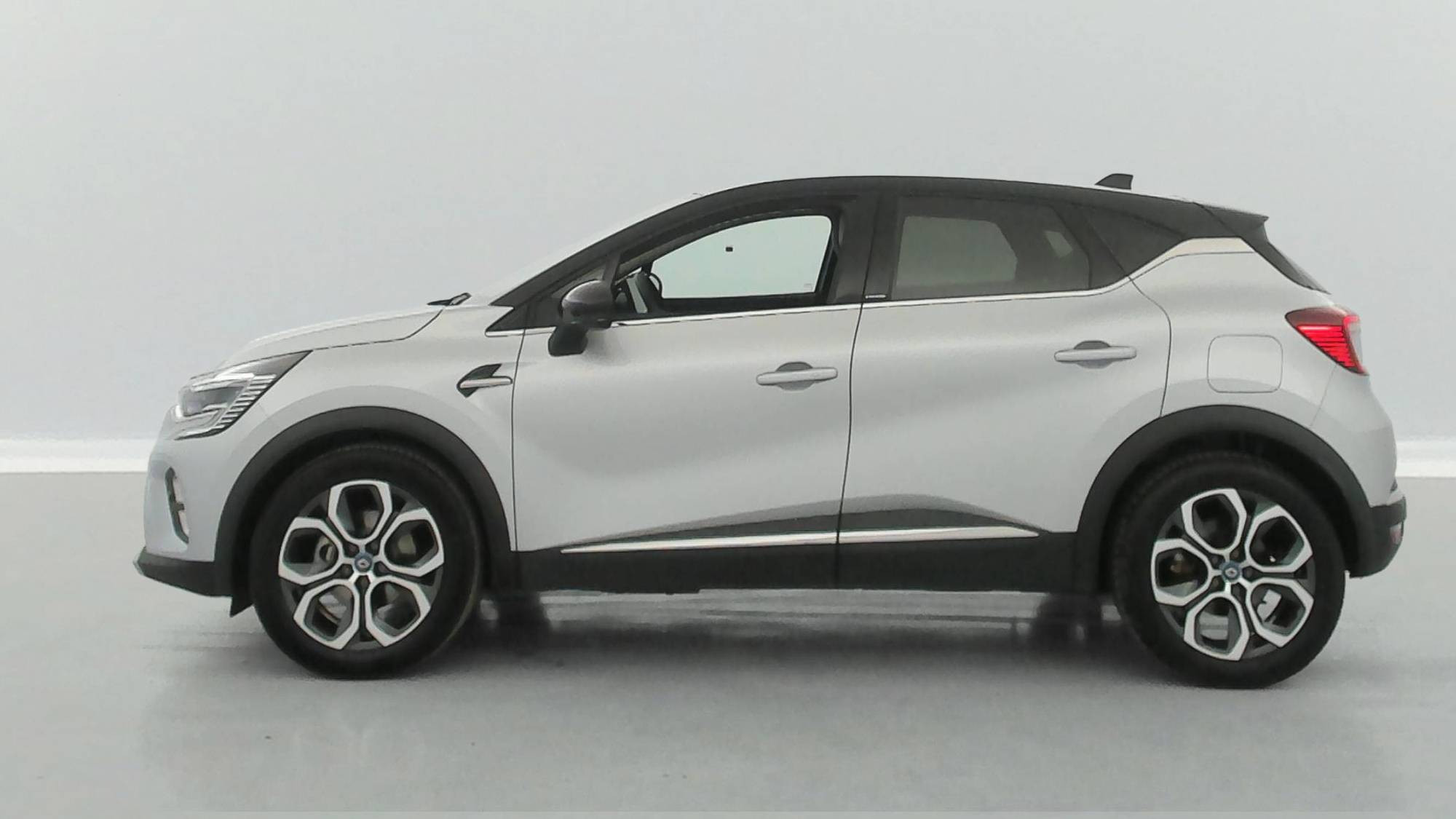 Vente en ligne Renault Captur  E-Tech Plug-in 160 au prix de 16 790 €
