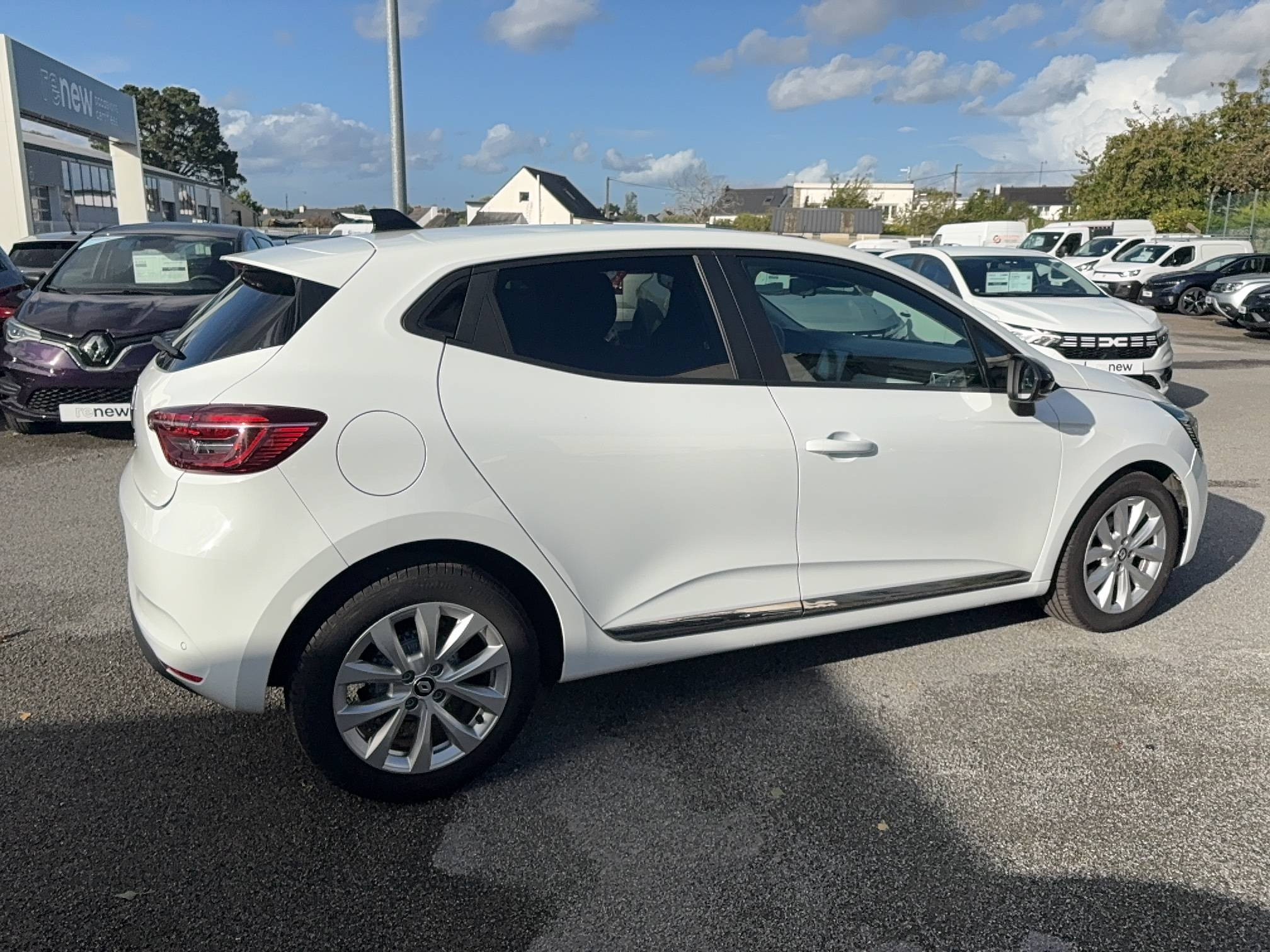 Vente en ligne Renault Clio 5 Clio SCe 65 au prix de 13 190 €