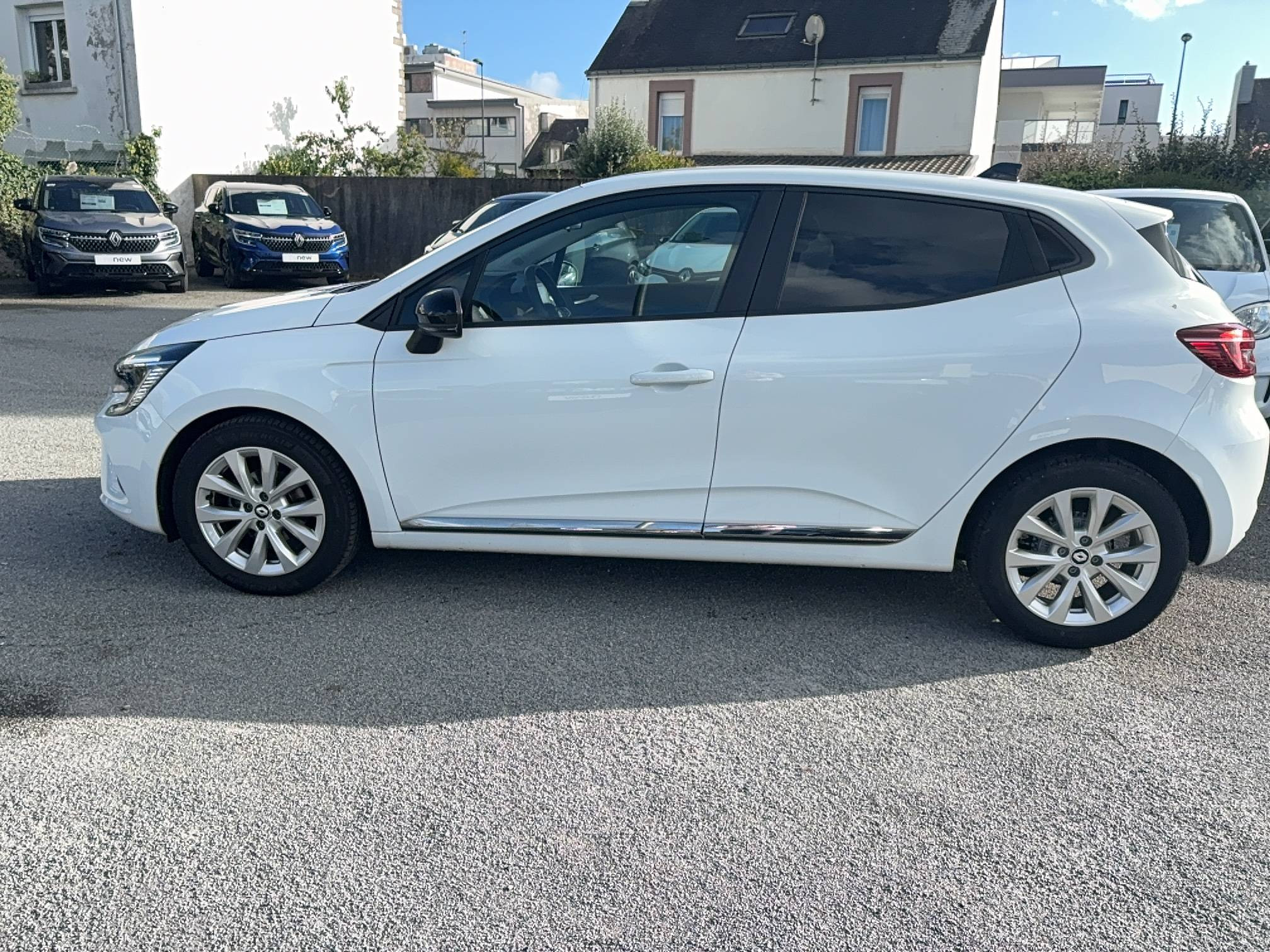 Vente en ligne Renault Clio 5 Clio SCe 65 au prix de 13 190 €