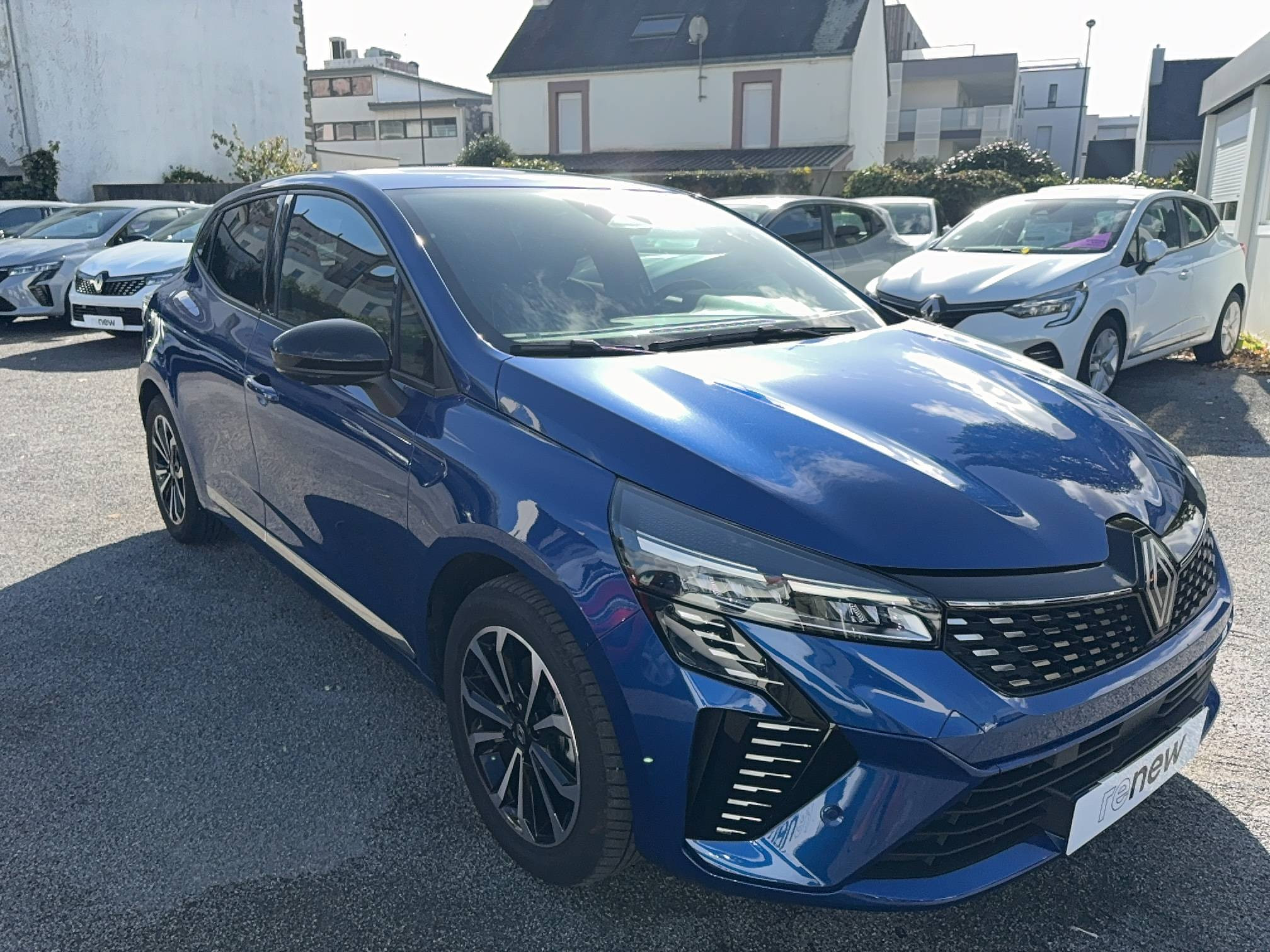 Vente en ligne Renault Clio 5 Clio E-Tech full hybrid 145 ch GSR2 au prix de 22 490 €