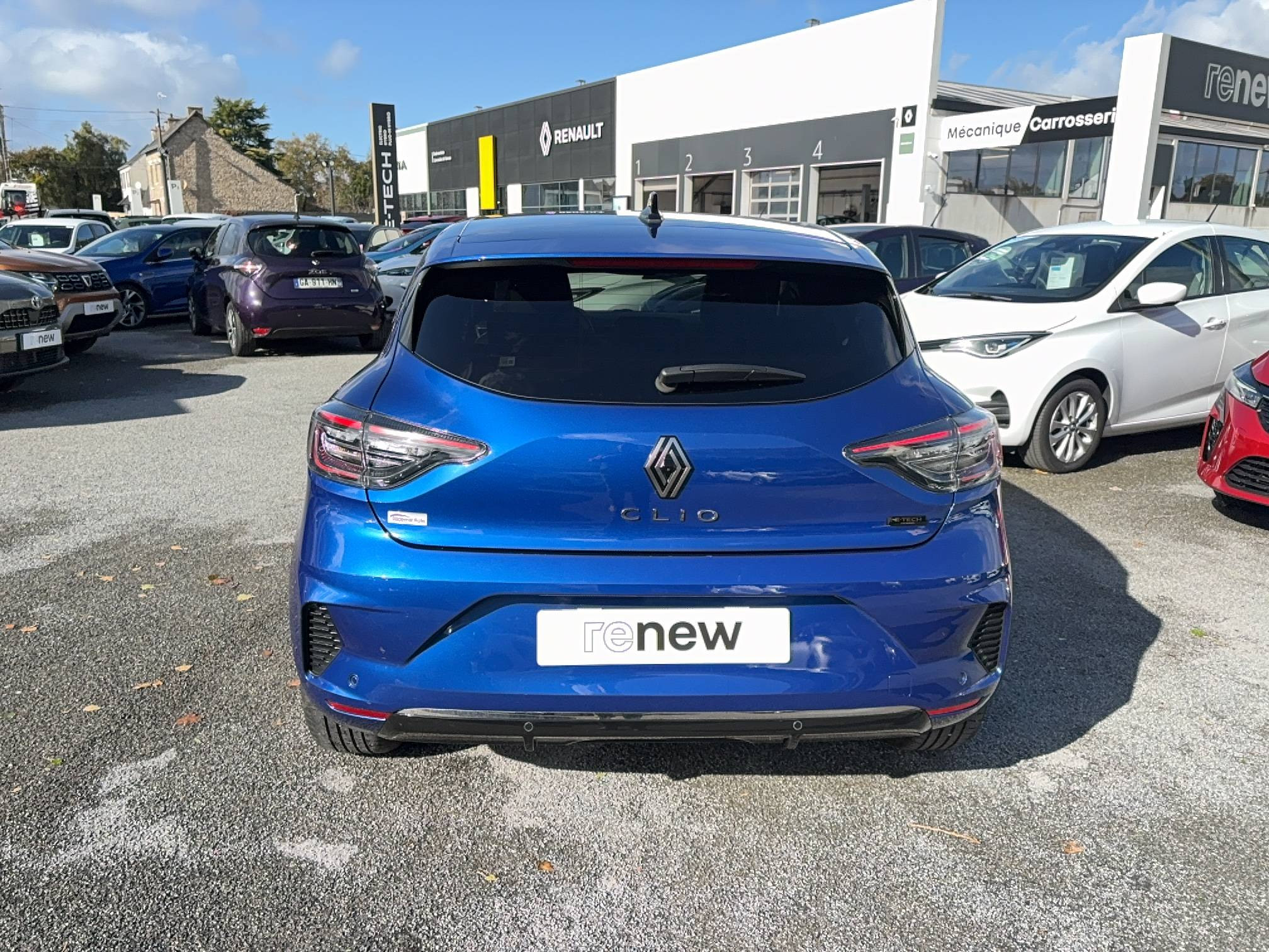 Vente en ligne Renault Clio 5 Clio E-Tech full hybrid 145 ch GSR2 au prix de 22 490 €