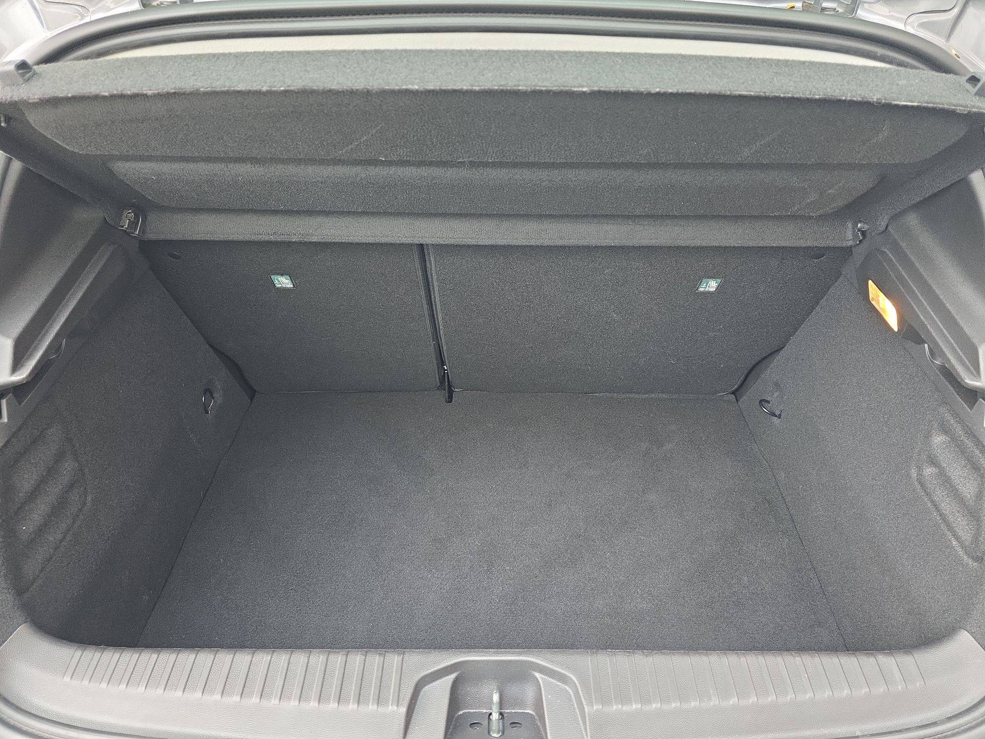 Vente en ligne Renault Clio 5 Clio E-Tech full hybrid 145 ch GSR2 au prix de 20 990 €