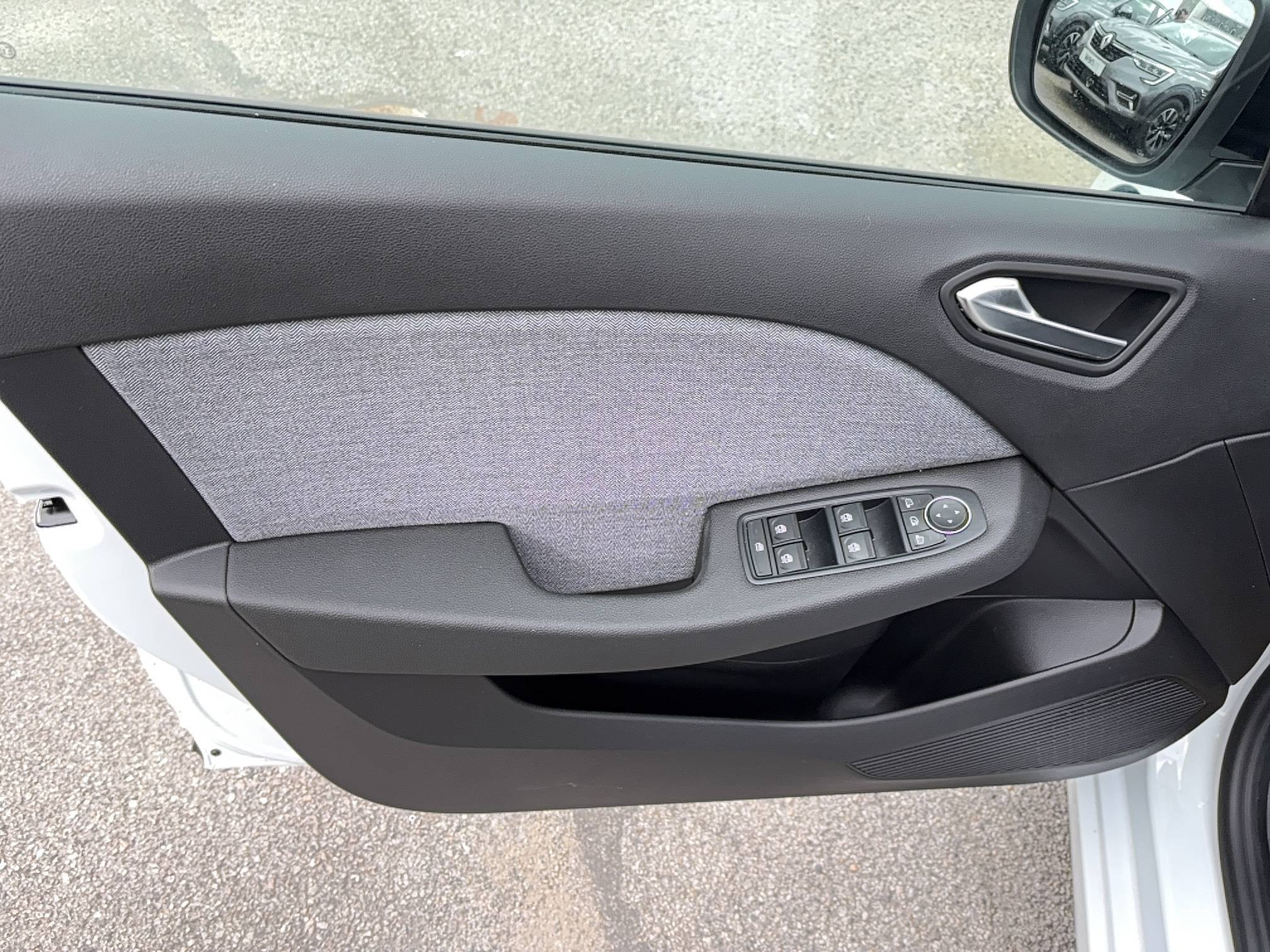 Vente en ligne Renault Clio 5 Clio E-Tech full hybrid 145 ch GSR2 au prix de 21 990 €