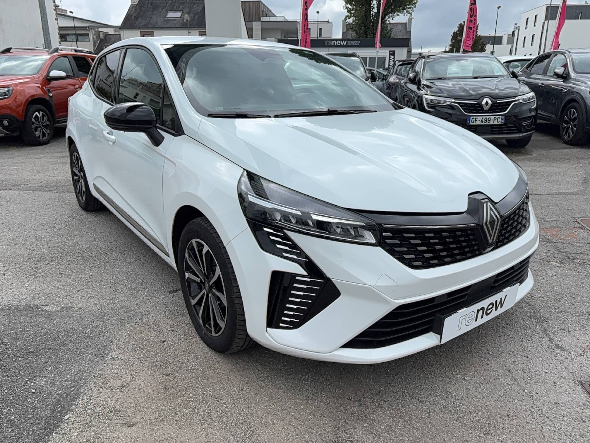 Vente en ligne Renault Clio 5 Clio E-Tech full hybrid 145 ch GSR2 au prix de 21 990 €