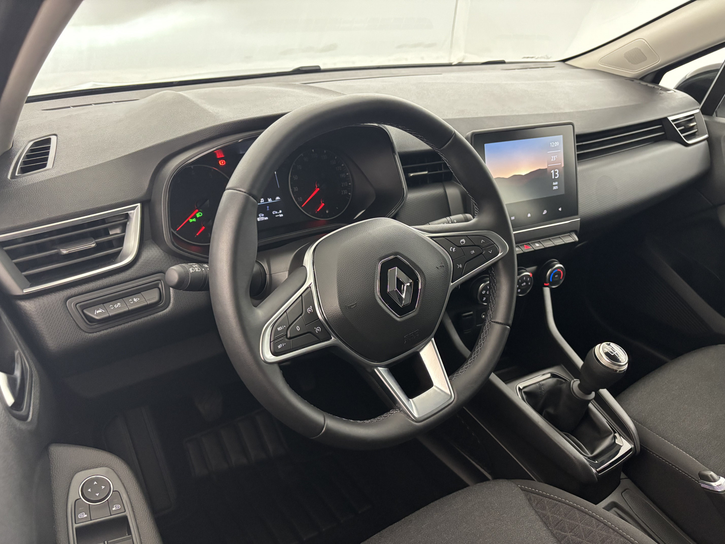 Vente en ligne Renault Clio 5 Clio TCe 90 au prix de 14 770 €