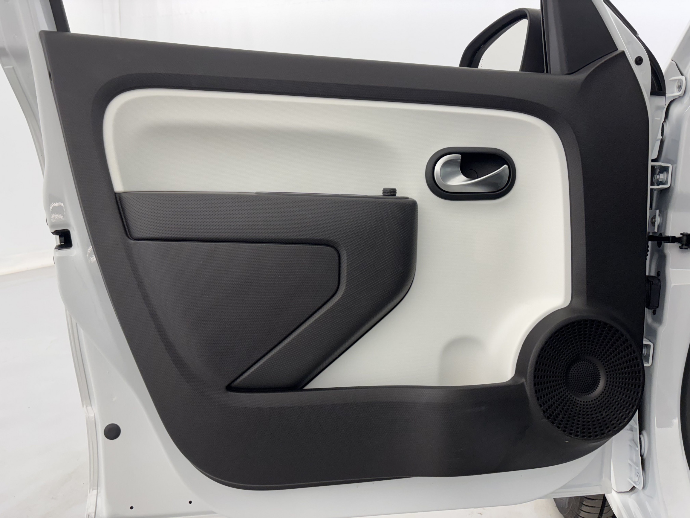 Vente en ligne Renault Twingo Electrique Twingo III E-Tech au prix de 10 290 €