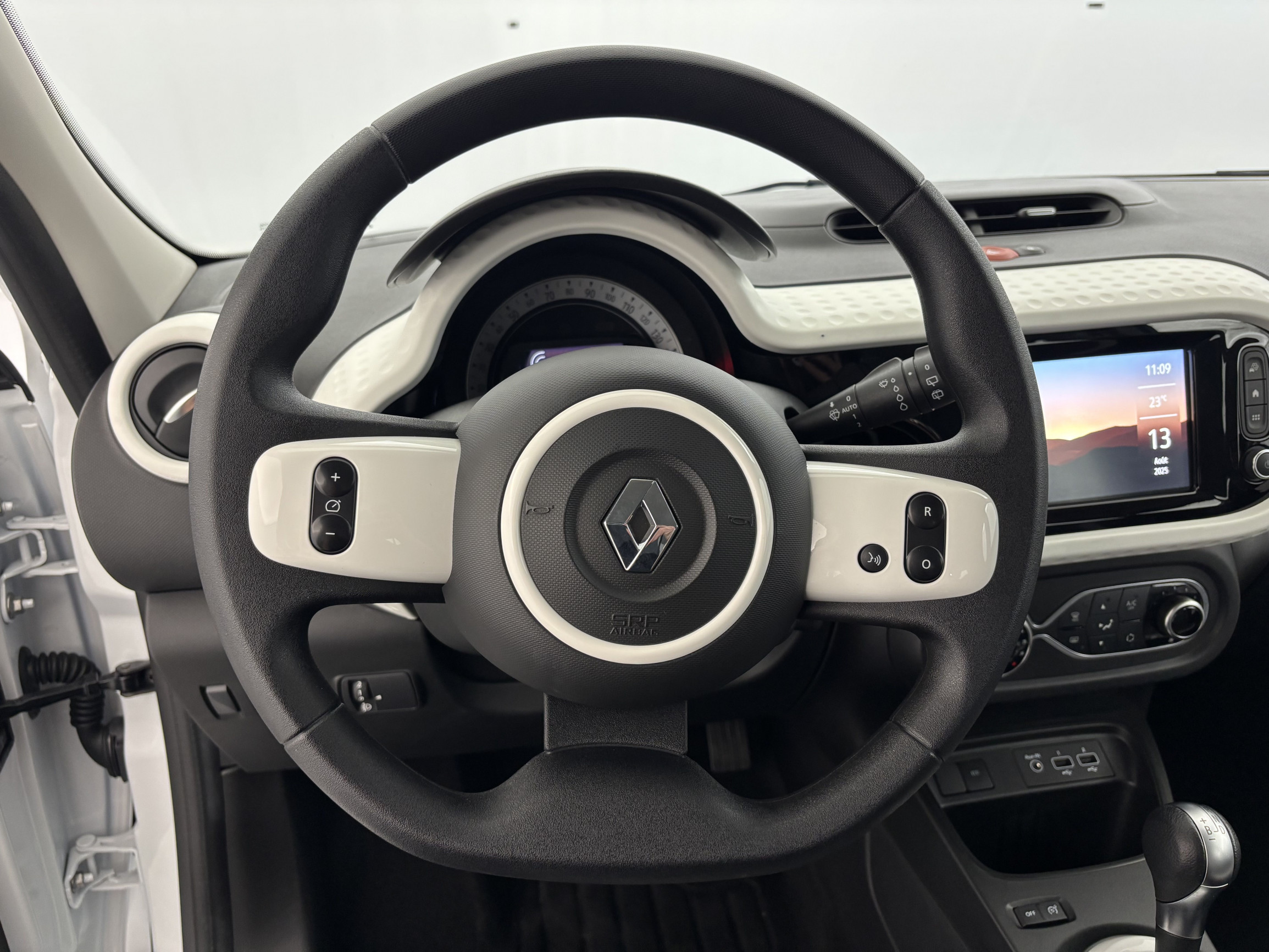 Vente en ligne Renault Twingo Electrique Twingo III E-Tech au prix de 10 290 €