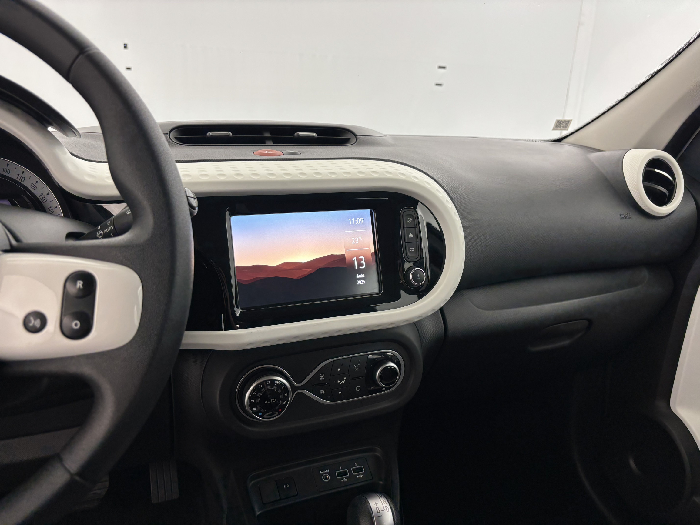 Vente en ligne Renault Twingo Electrique Twingo III E-Tech au prix de 10 290 €