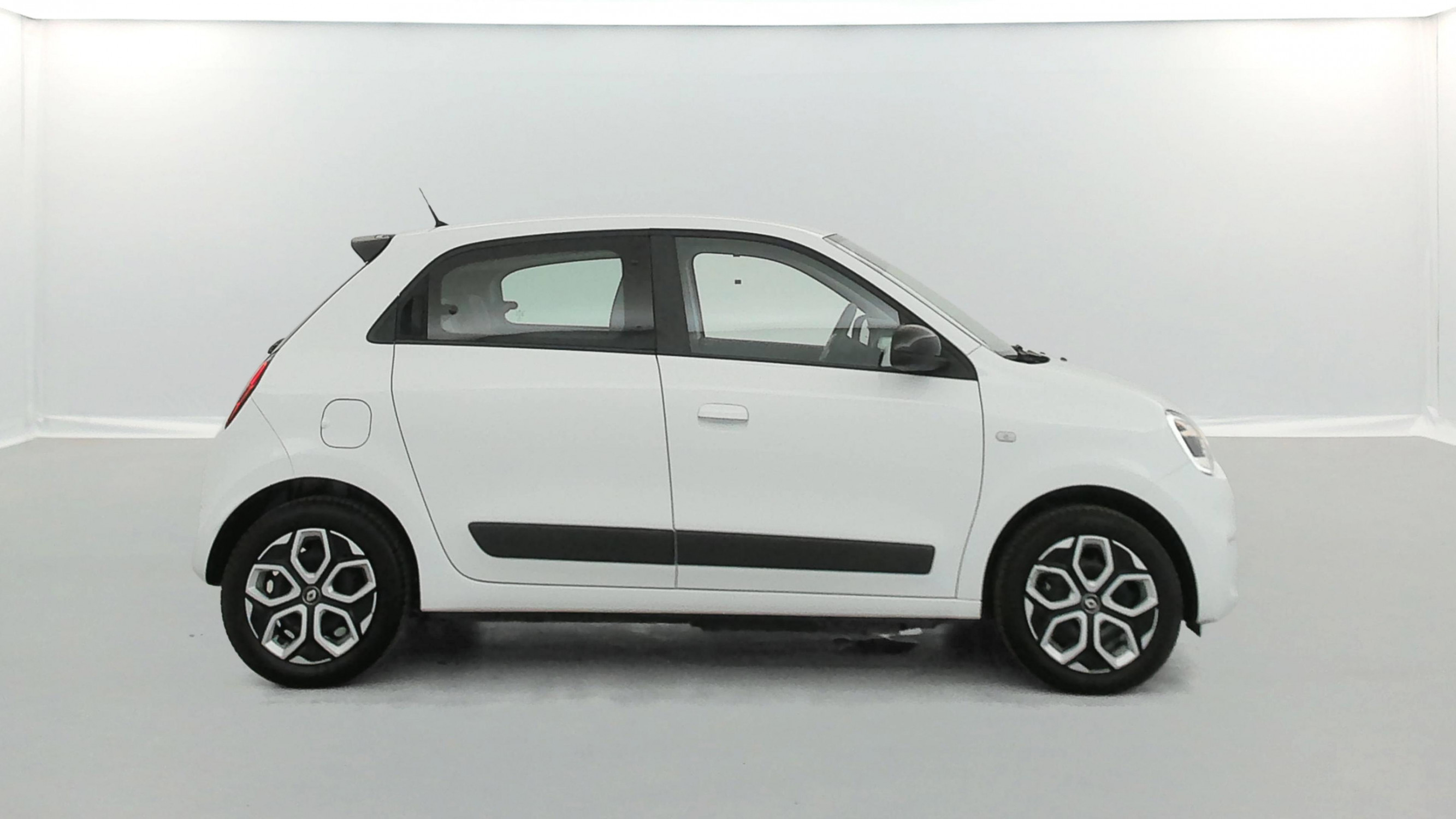 Vente en ligne Renault Twingo Electrique Twingo III E-Tech au prix de 10 290 €