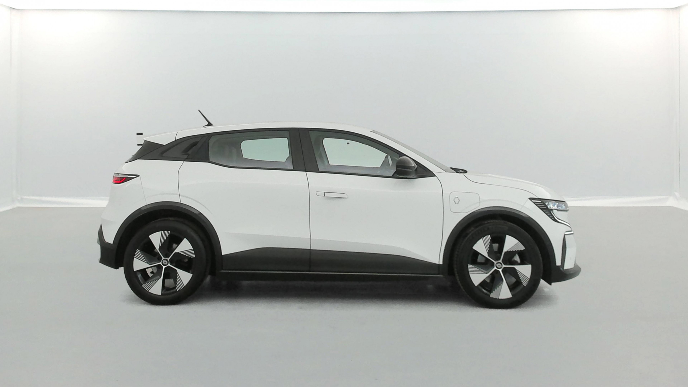 Vente en ligne Renault Megane E-Tech  EV40 130ch standard charge au prix de 17 790 €