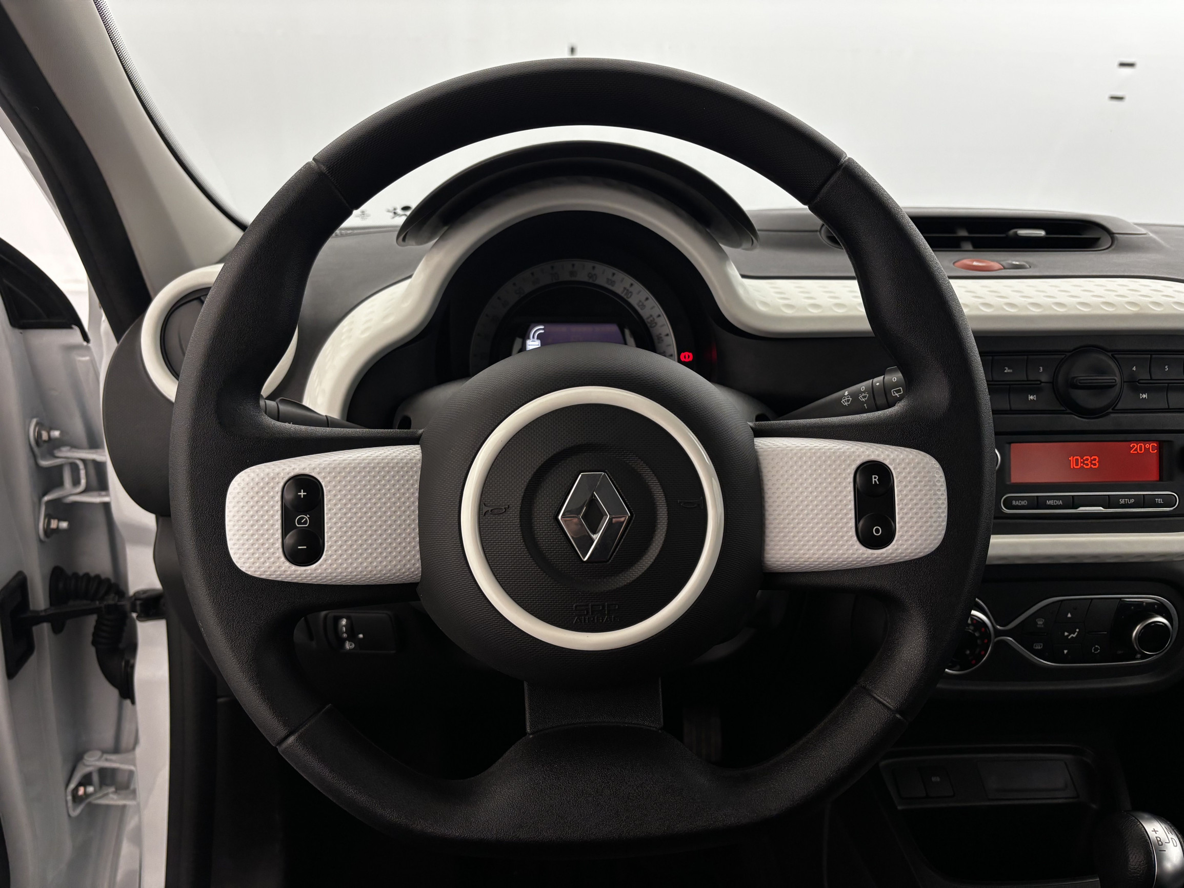 Vente en ligne Renault Twingo Electrique Twingo III E-Tech au prix de 10 390 €