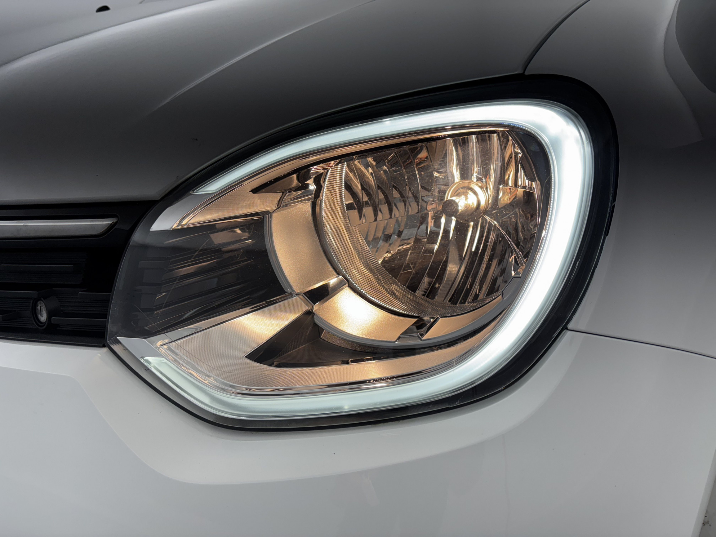 Vente en ligne Renault Twingo Electrique Twingo III E-Tech au prix de 10 390 €