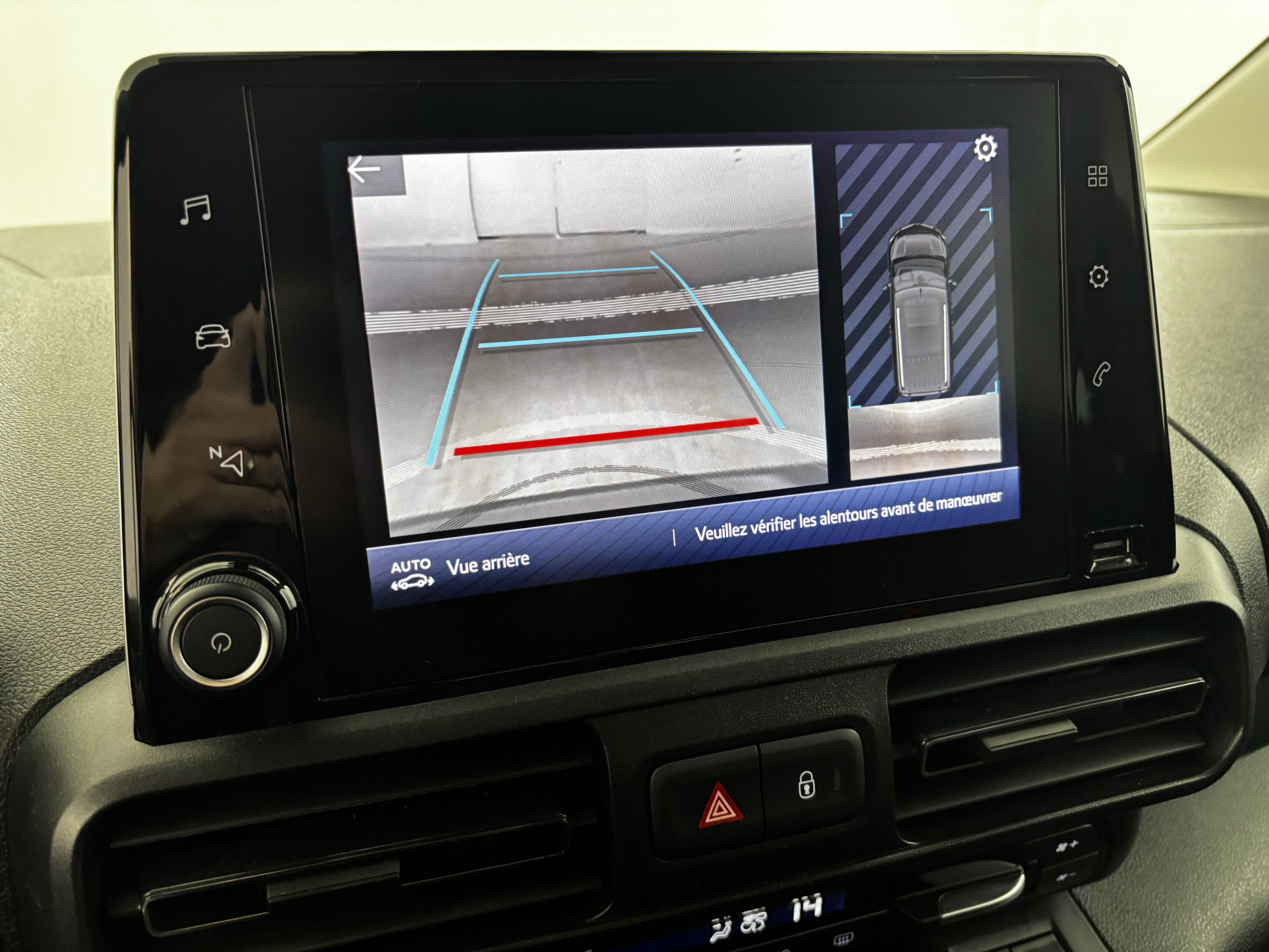 Vente en ligne Toyota Proace City Verso Proace City Verso Medium 1.2L 110 VVT-i BVM6 au prix de 22 390 €