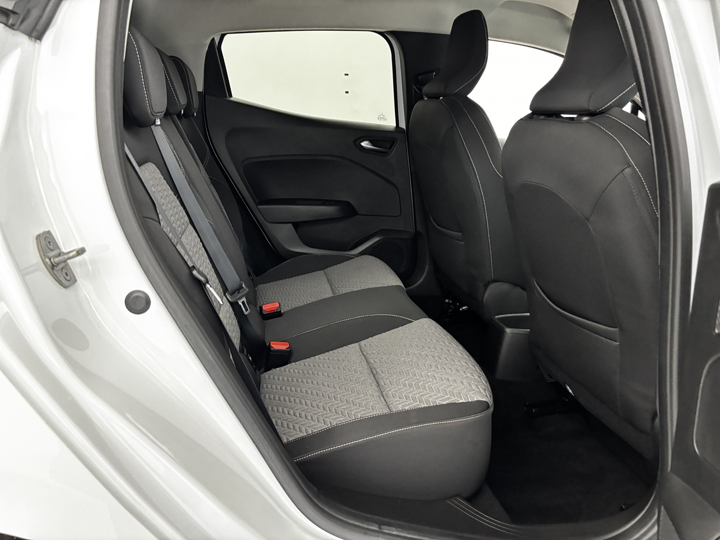 Vente en ligne Renault Clio 5 Clio SCe 65 au prix de 13 390 €