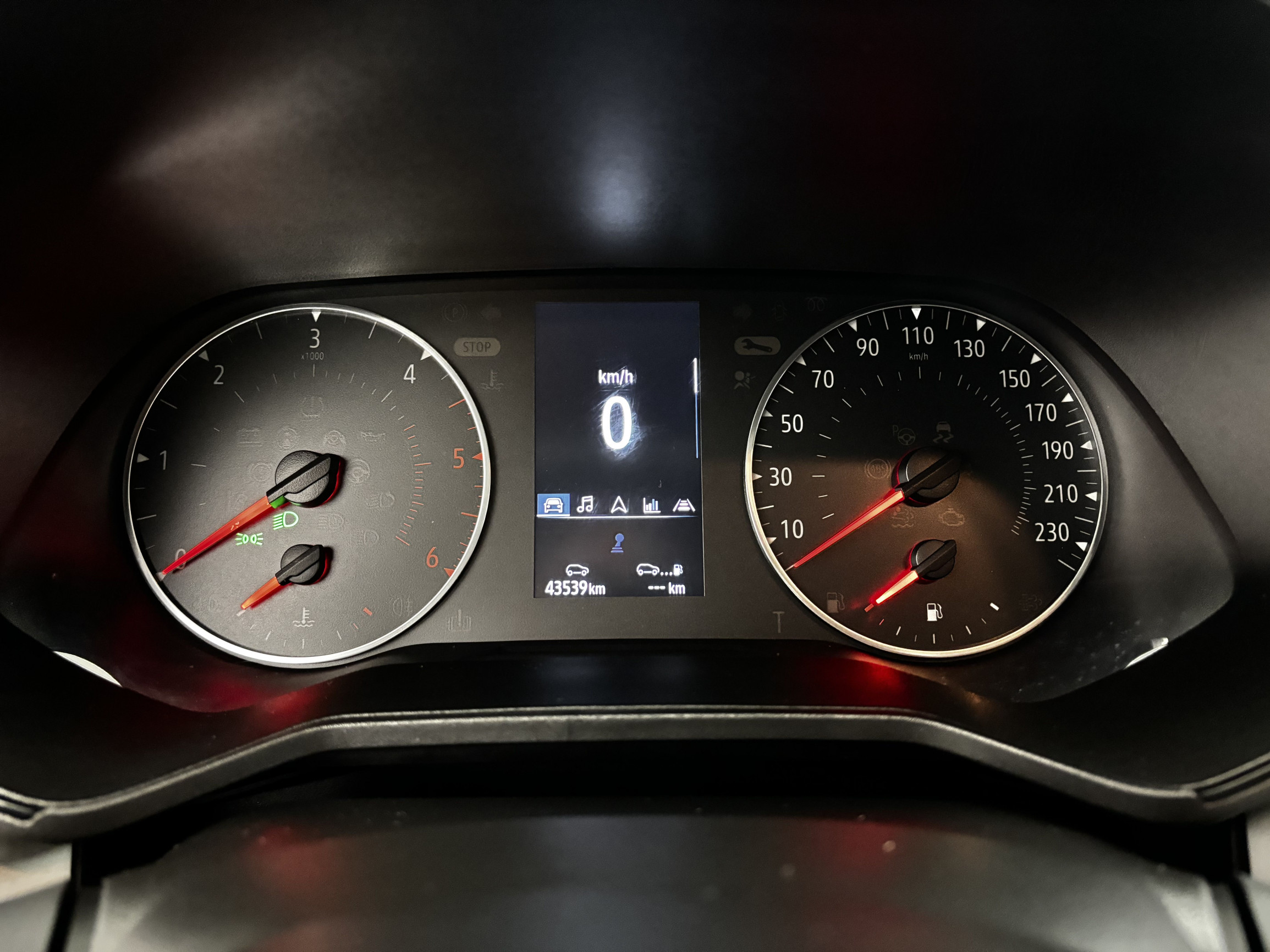 Vente en ligne Renault Clio 5 Clio Blue dCi 100 au prix de 15 390 €