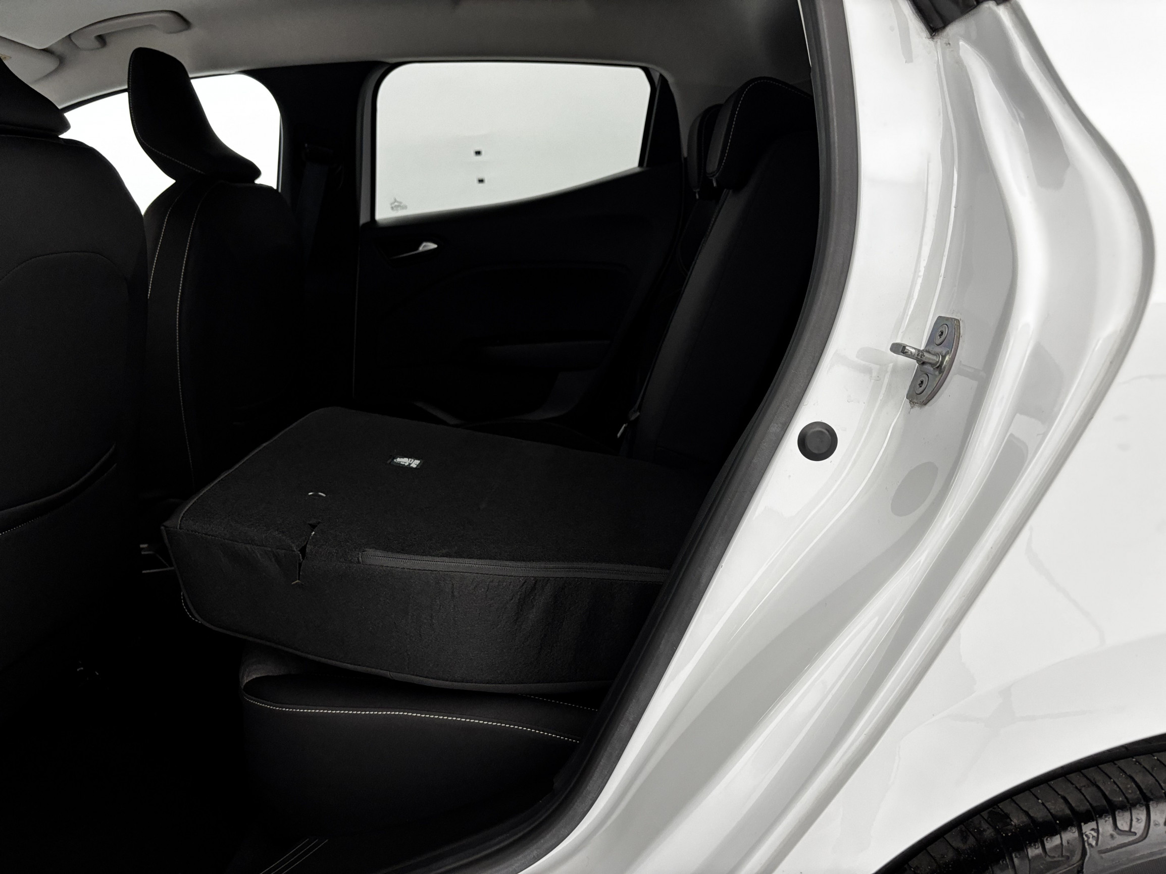 Vente en ligne Renault Clio 5 Clio Blue dCi 100 au prix de 15 390 €