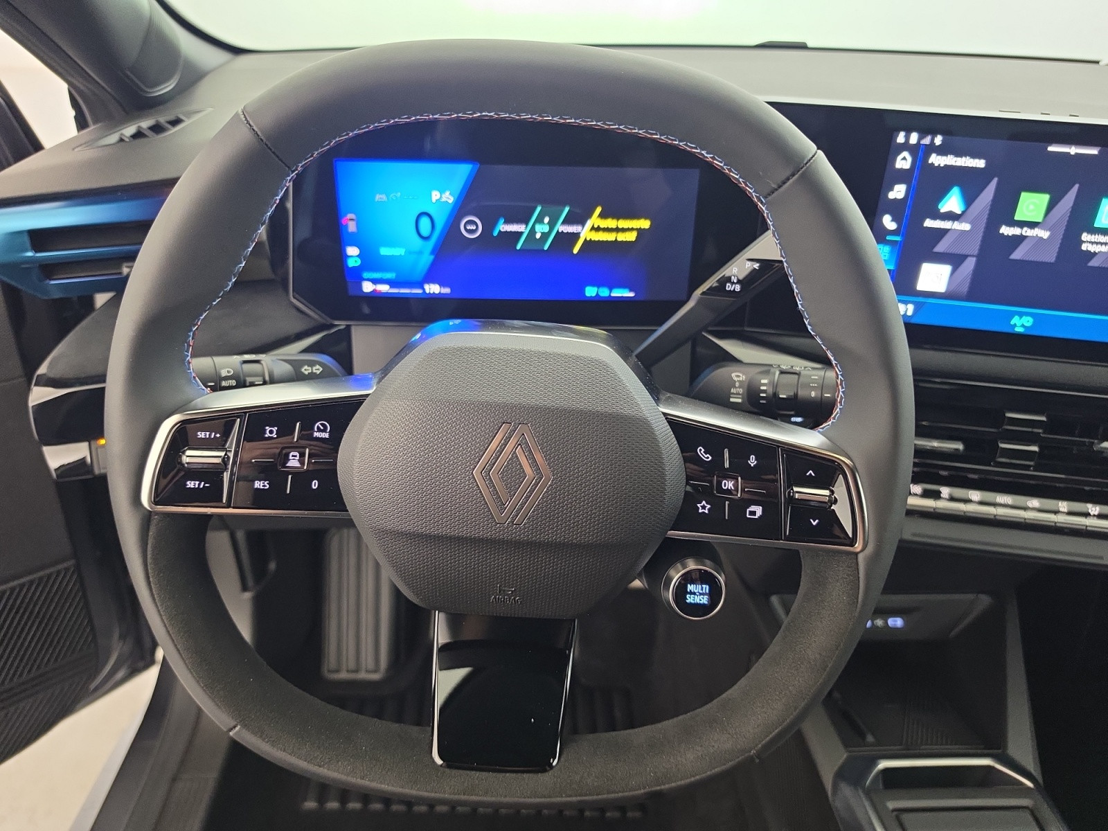 Vente en ligne Renault Clio 6 Clio E-Tech full hybrid 160 ch au prix de 27 990 €