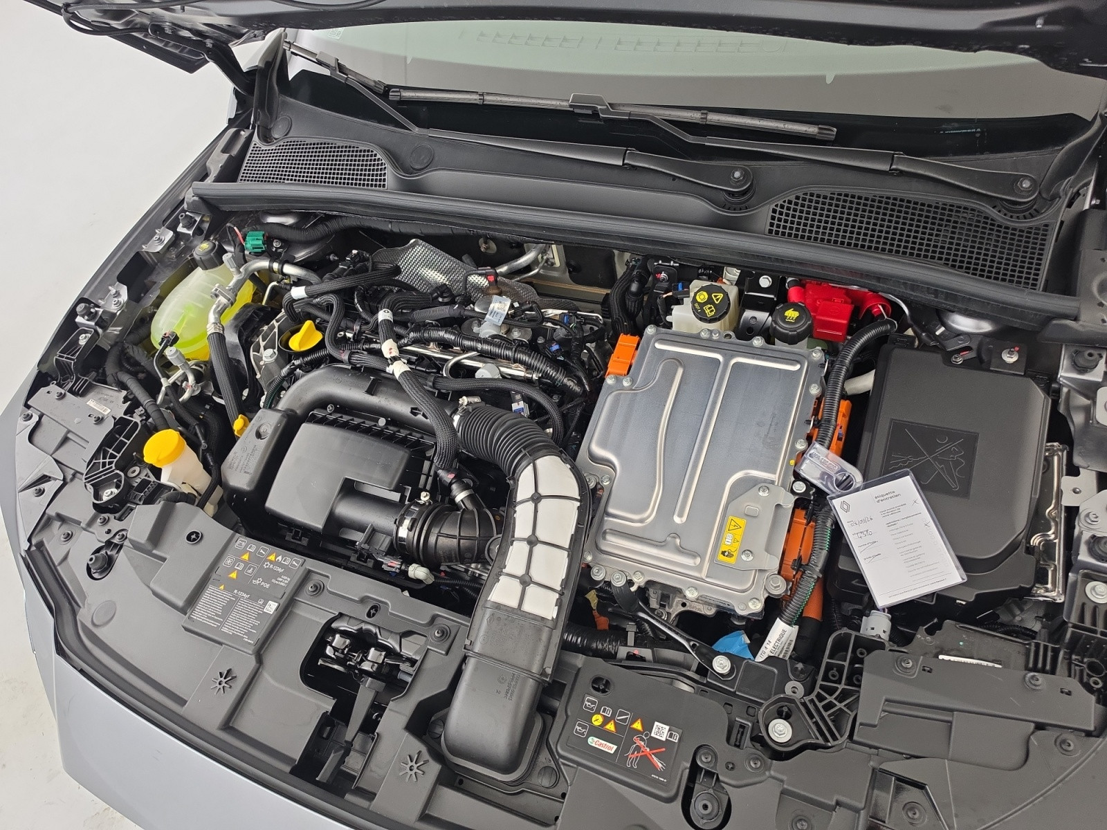 Vente en ligne Renault Clio 6 Clio E-Tech full hybrid 160 ch au prix de 27 990 €