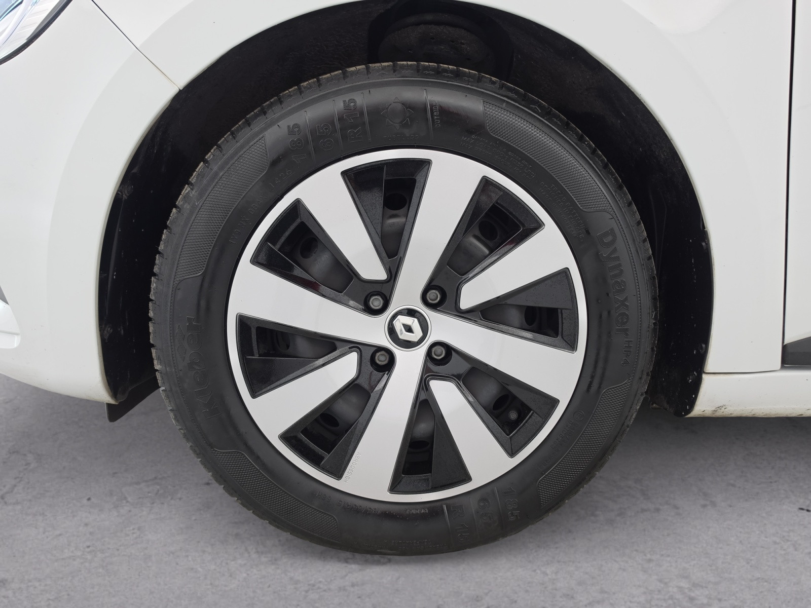 Vente en ligne Renault Clio 5 Clio TCe 90 au prix de 13 490 €