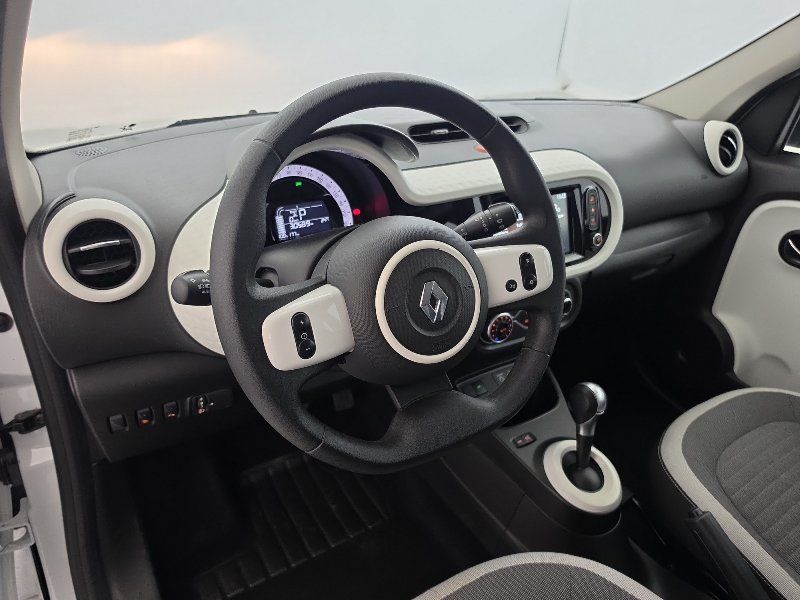 Vente en ligne Renault Twingo Electrique Twingo III E-Tech au prix de 13 290 €