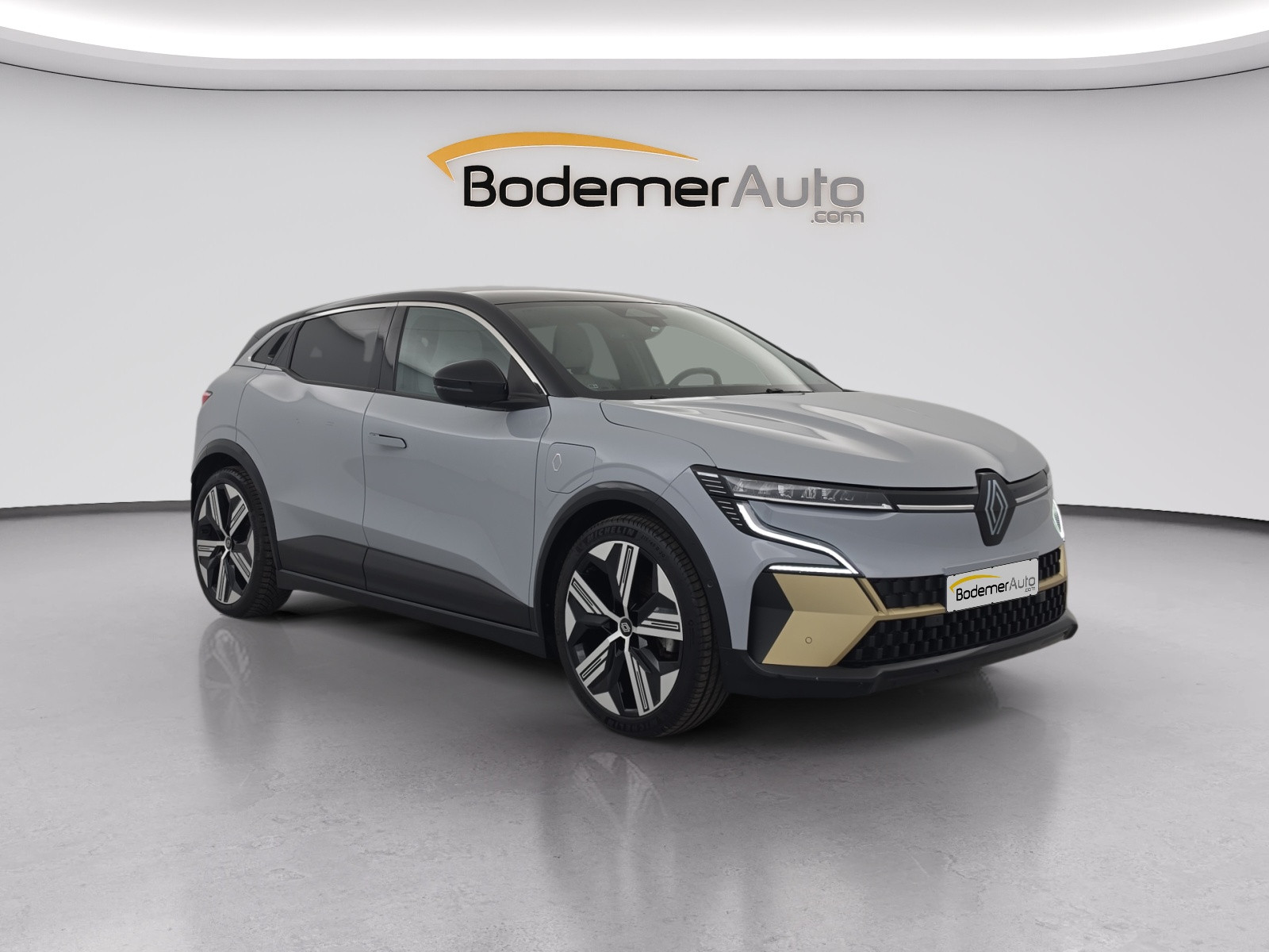 Vente en ligne Renault Megane E-Tech  EV60 220 ch super charge au prix de 26 990 €