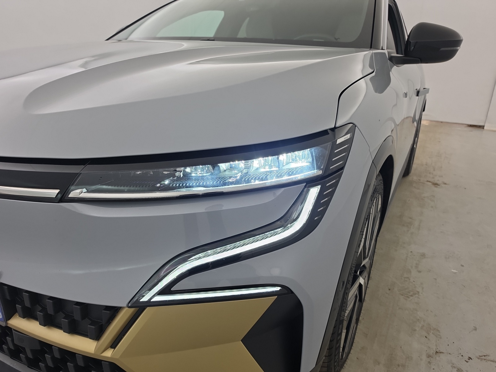 Vente en ligne Renault Megane E-Tech  EV60 220 ch super charge au prix de 26 990 €