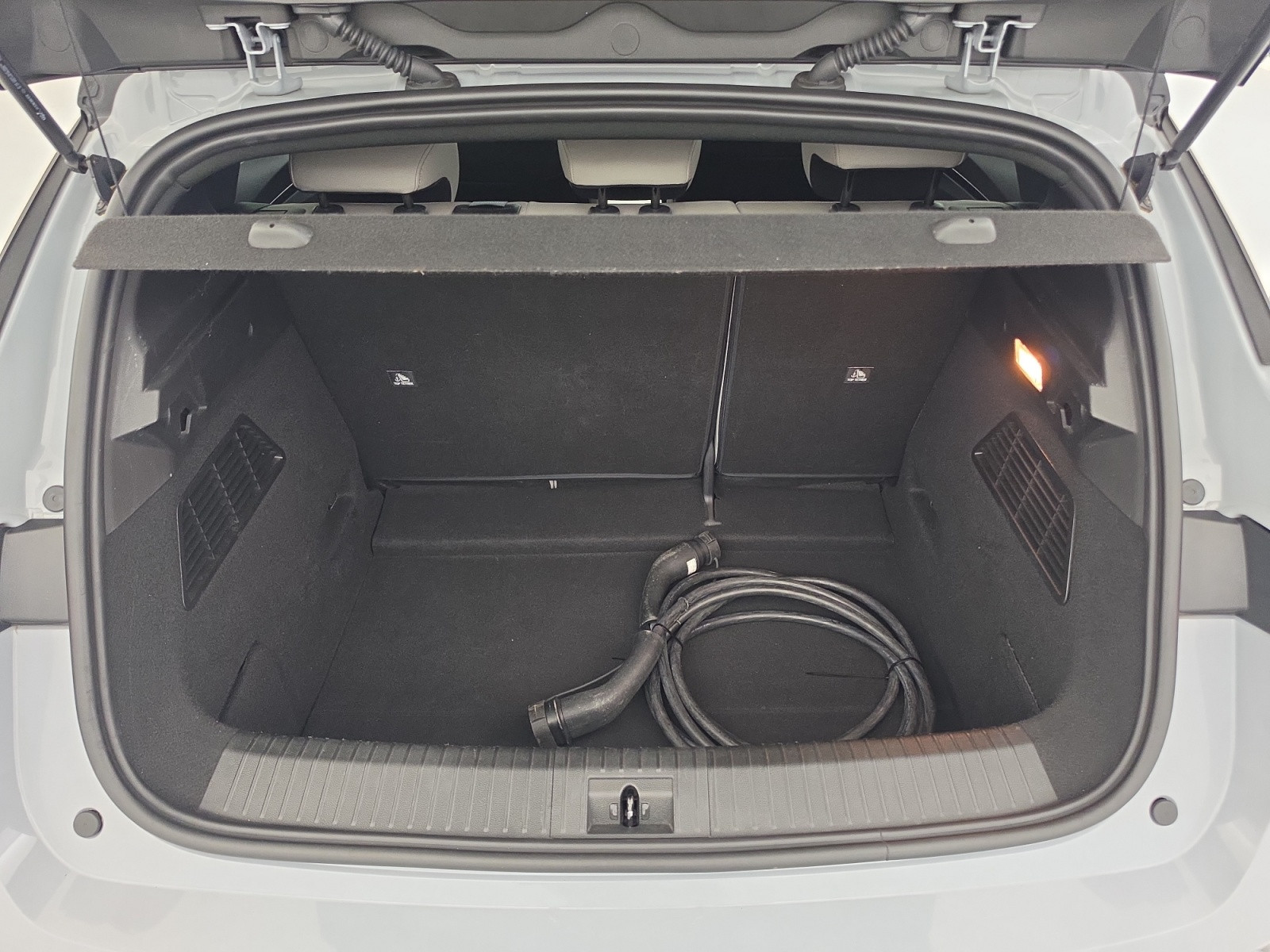 Vente en ligne Renault Megane E-Tech  EV60 220 ch super charge au prix de 26 990 €
