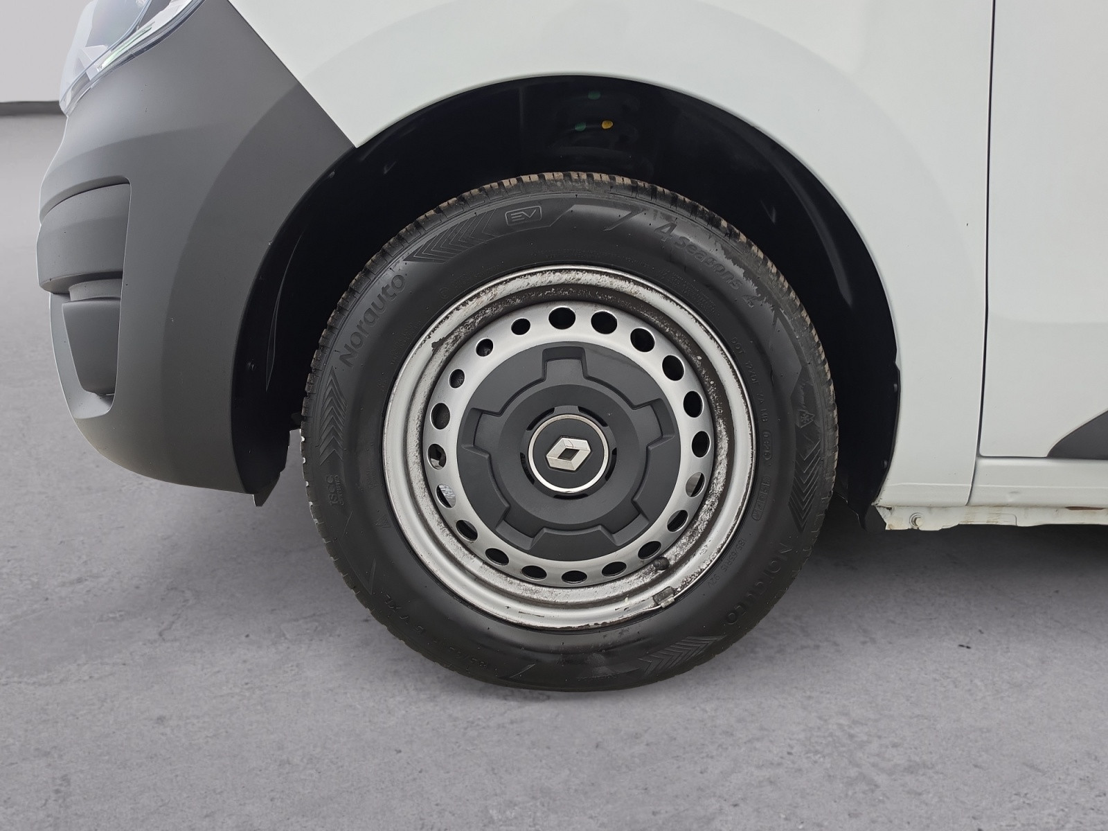 Vente en ligne Renault Express Van  BLUE DCI 95 - 22 au prix de 14 790 €