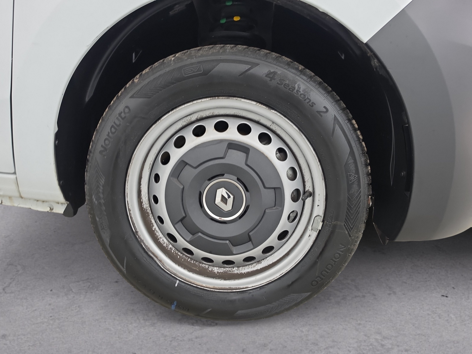 Vente en ligne Renault Express Van  BLUE DCI 95 - 22 au prix de 14 790 €