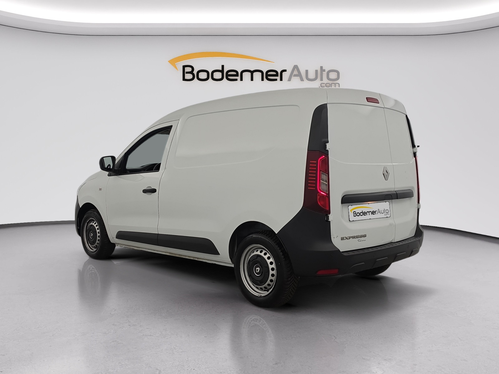Vente en ligne Renault Express Van  BLUE DCI 95 - 22 au prix de 14 790 €
