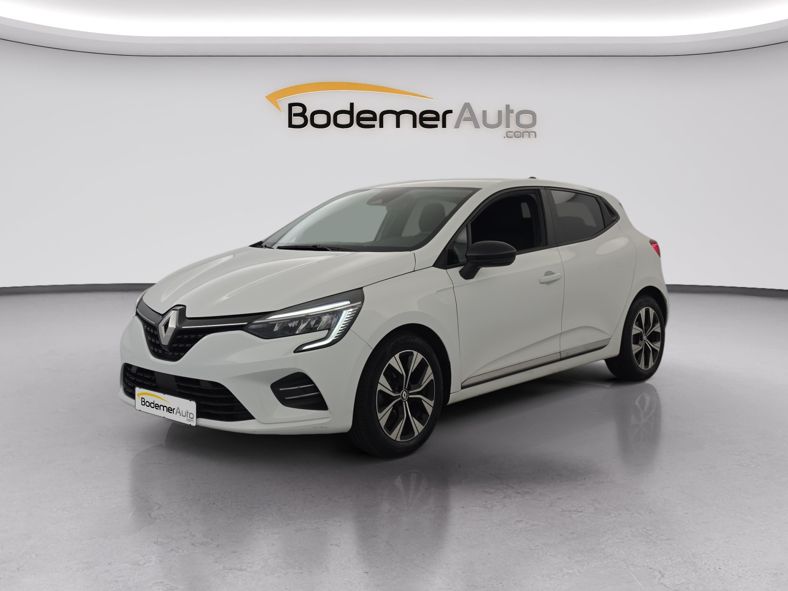 Renault Clio 5 Clio TCe 100 GPL occasion de 2023 en vente à Vannes