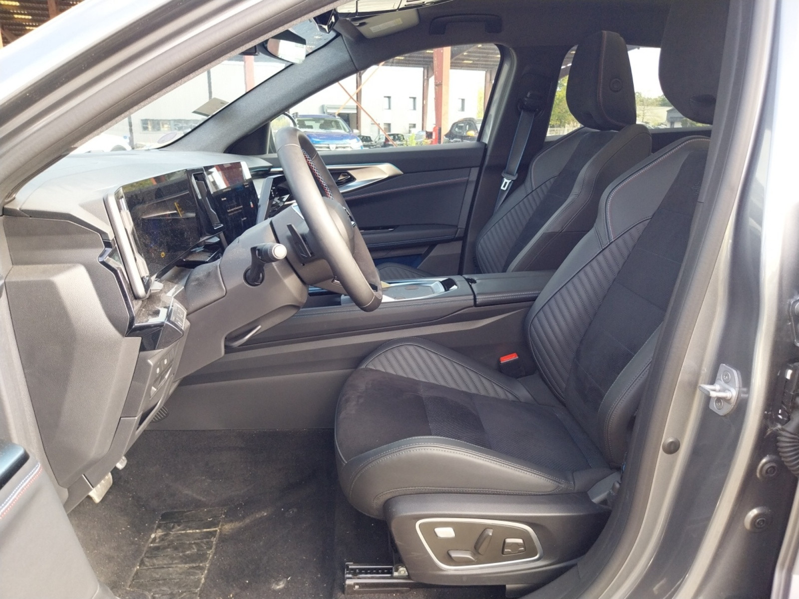 Vente en ligne Renault Rafale  E-Tech full hybrid 200 ch au prix de 40 290 €