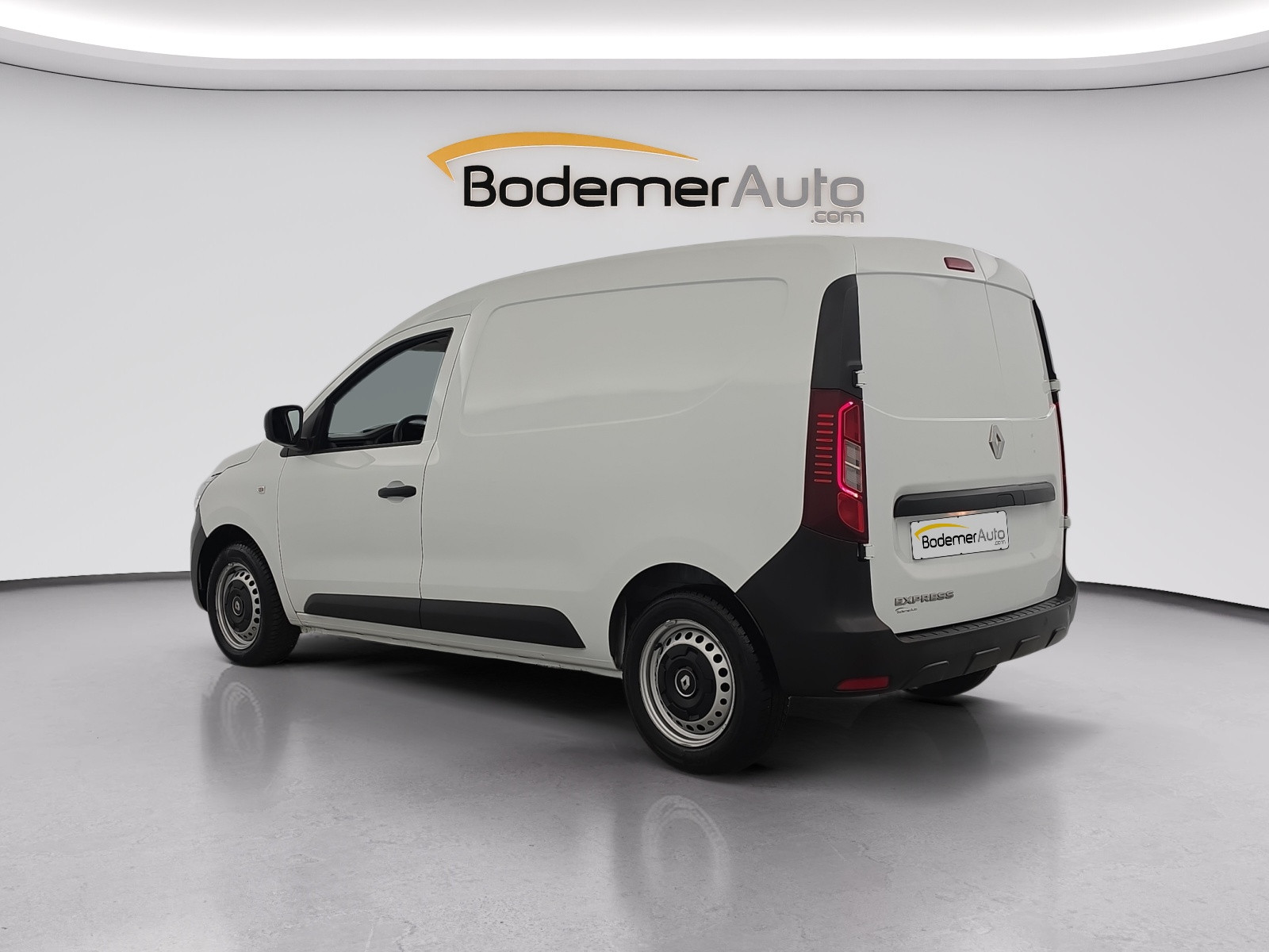Vente en ligne Renault Express Van  BLUE DCI 95 - 22 au prix de 15 990 €