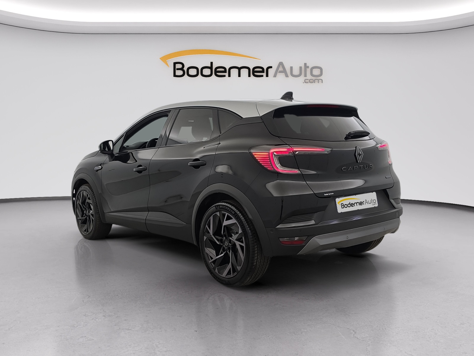 Vente en ligne Renault Captur  E-Tech full hybrid 145 ch au prix de 25 990 €