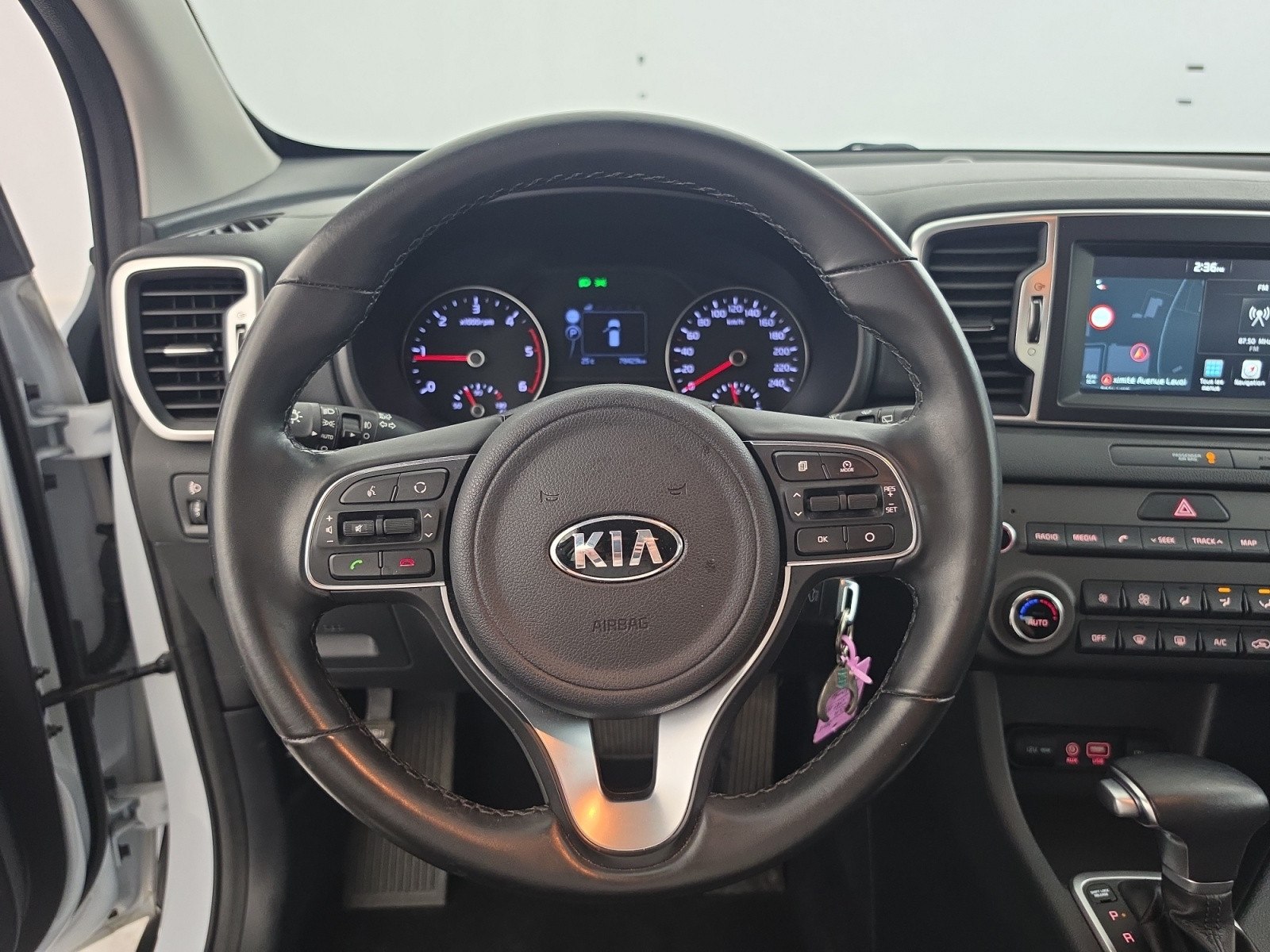 Vente en ligne Kia Sportage  1.7 CRDi 141 ISG 4x2 DCT7 au prix de 16 990 €