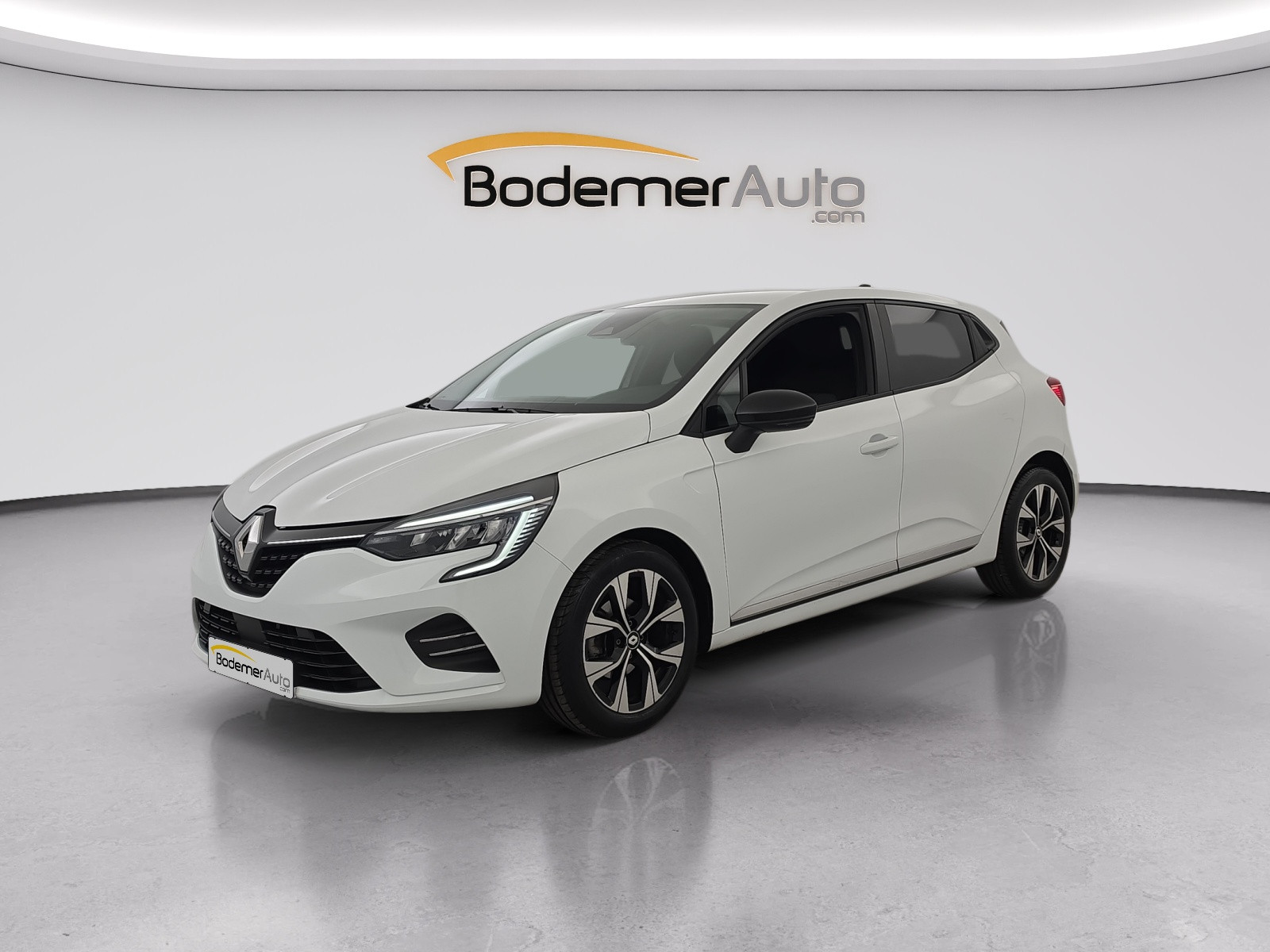 Renault Clio 5 Clio TCe 100 GPL occasion de 2023 en vente à Vannes