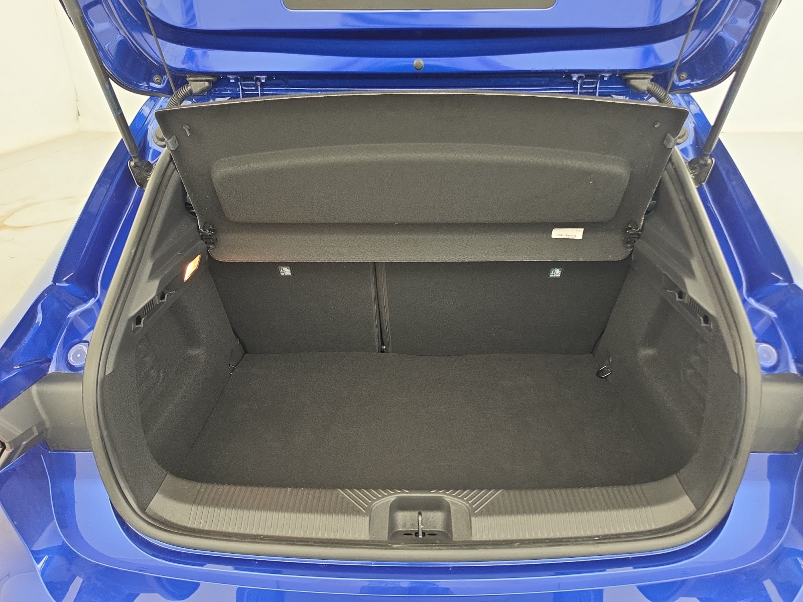 Vente en ligne Renault Clio 6 Clio E-Tech full hybrid 160 ch au prix de 27 890 €