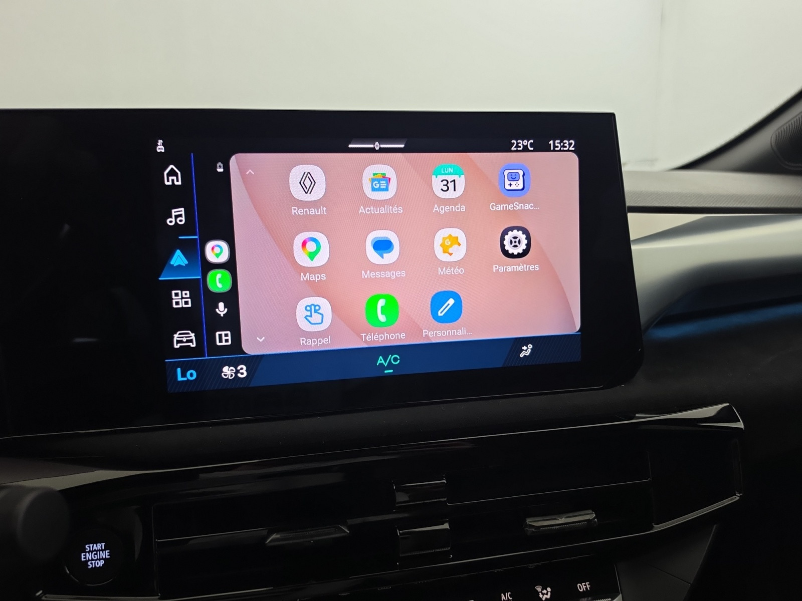Vente en ligne Renault Clio 6 Clio E-Tech full hybrid 160 ch au prix de 27 890 €