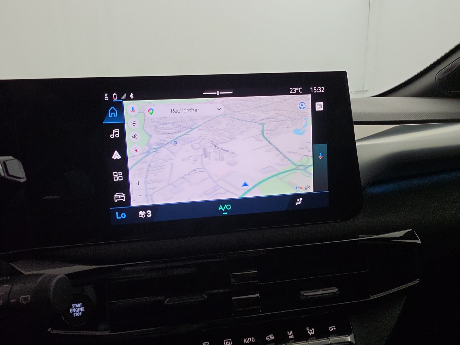 Vente en ligne Renault Clio 6 Clio E-Tech full hybrid 160 ch au prix de 27 890 €